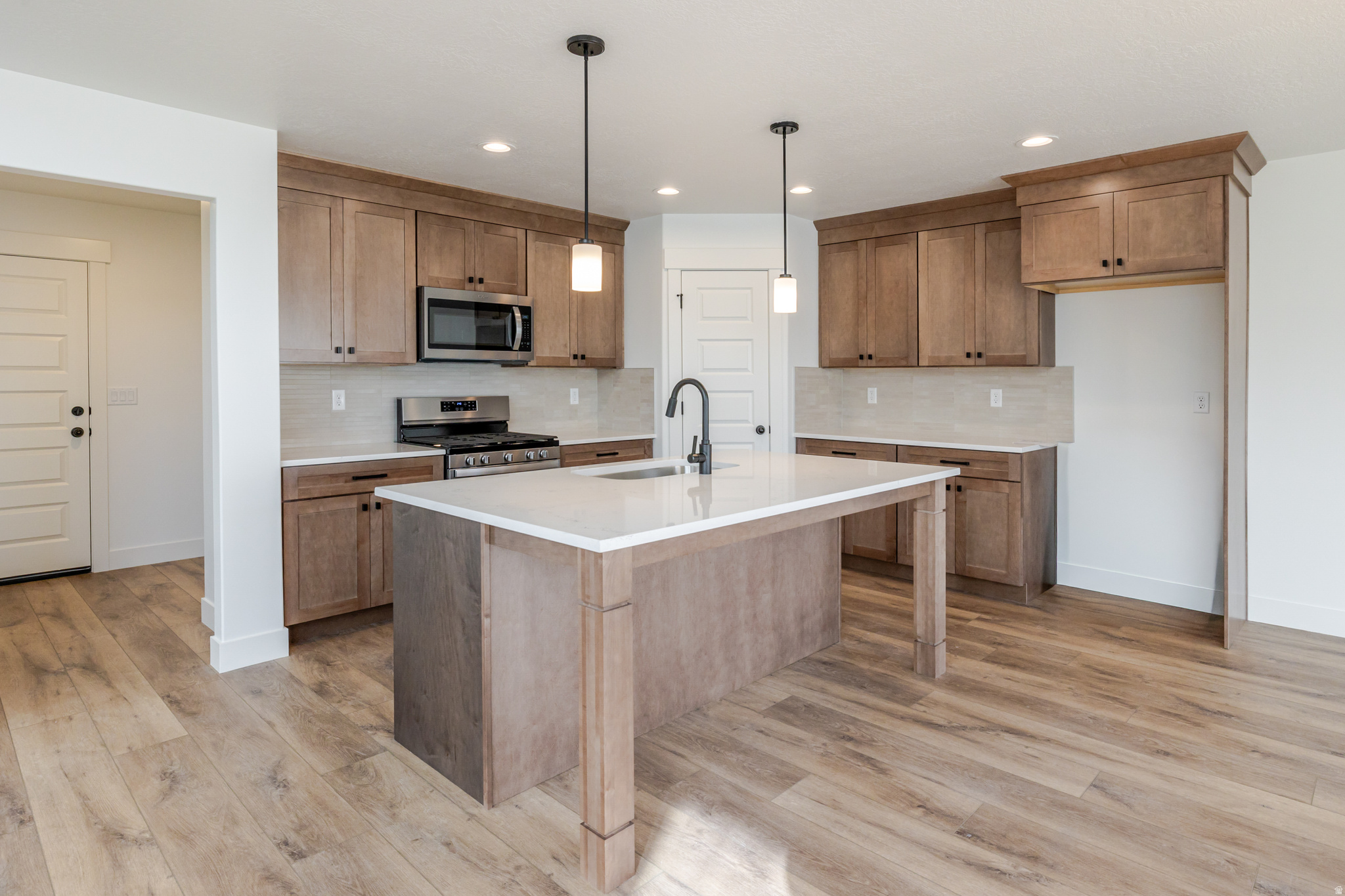 RIVER POINT - Residential