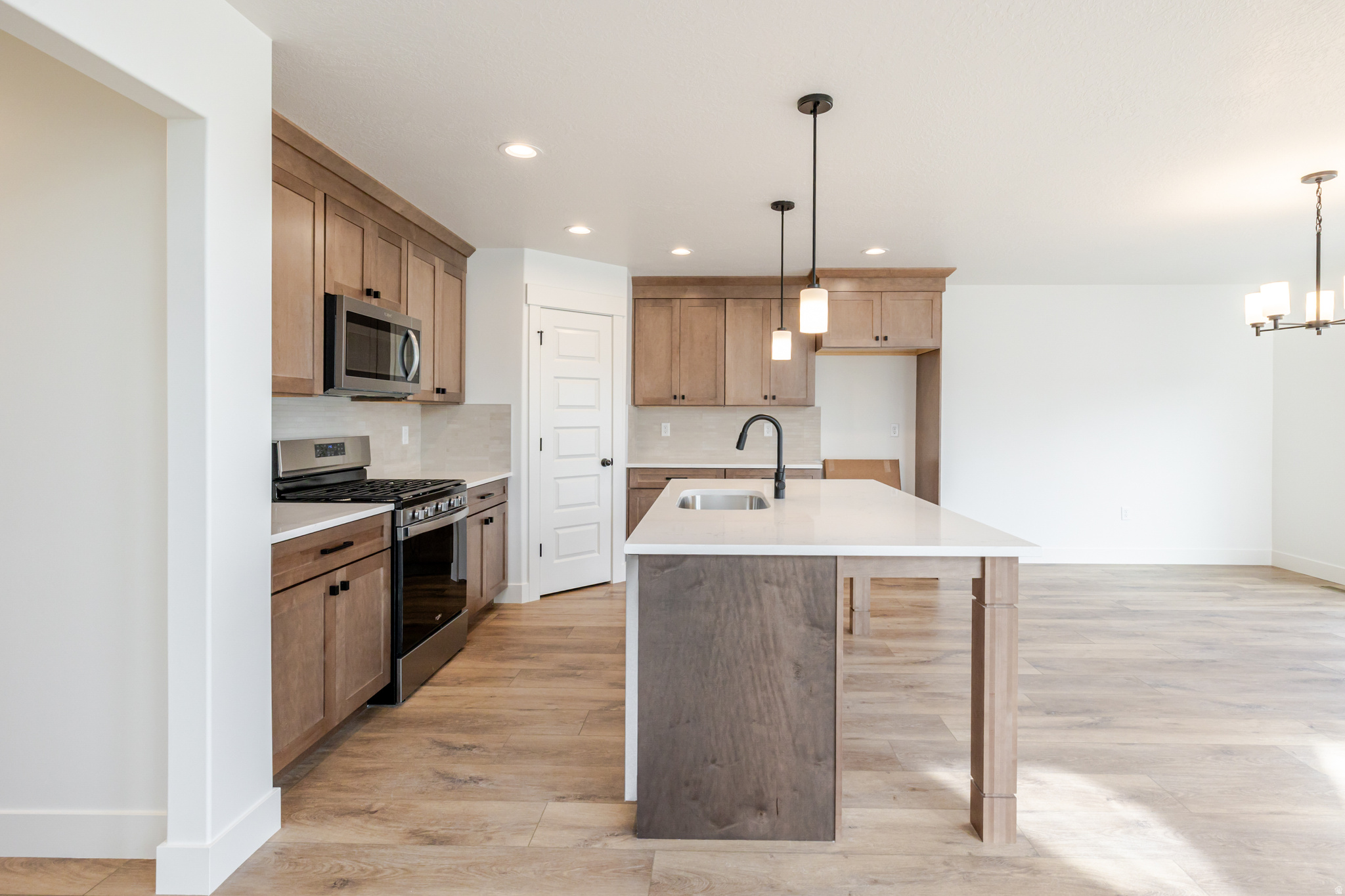 RIVER POINT - Residential