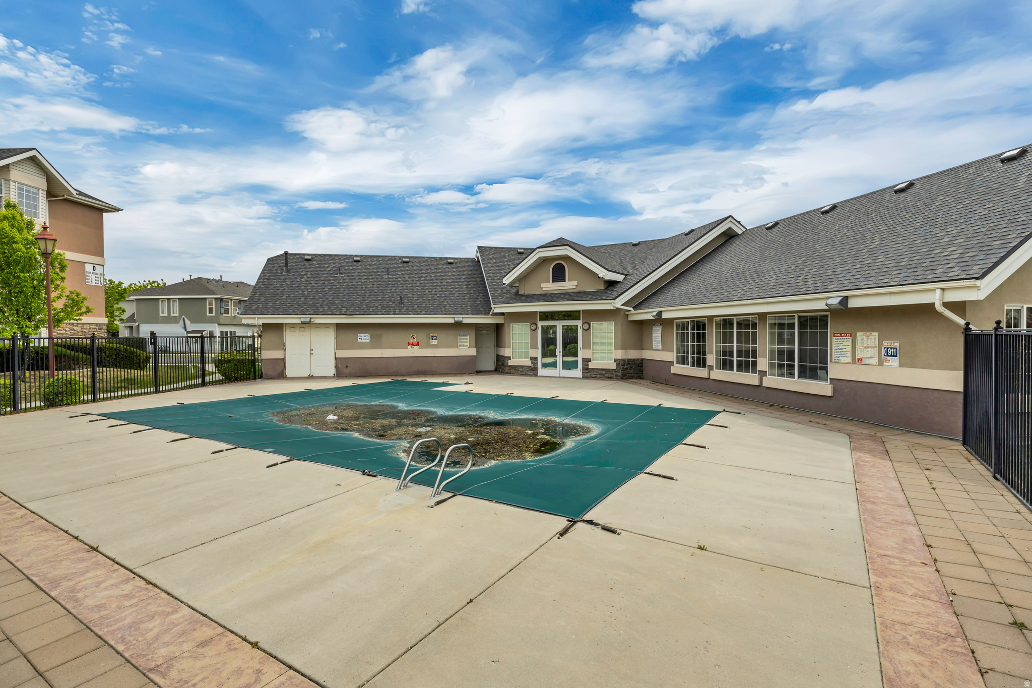 VIVANTE PHASE 15 CONDOMINIUMS - Residential