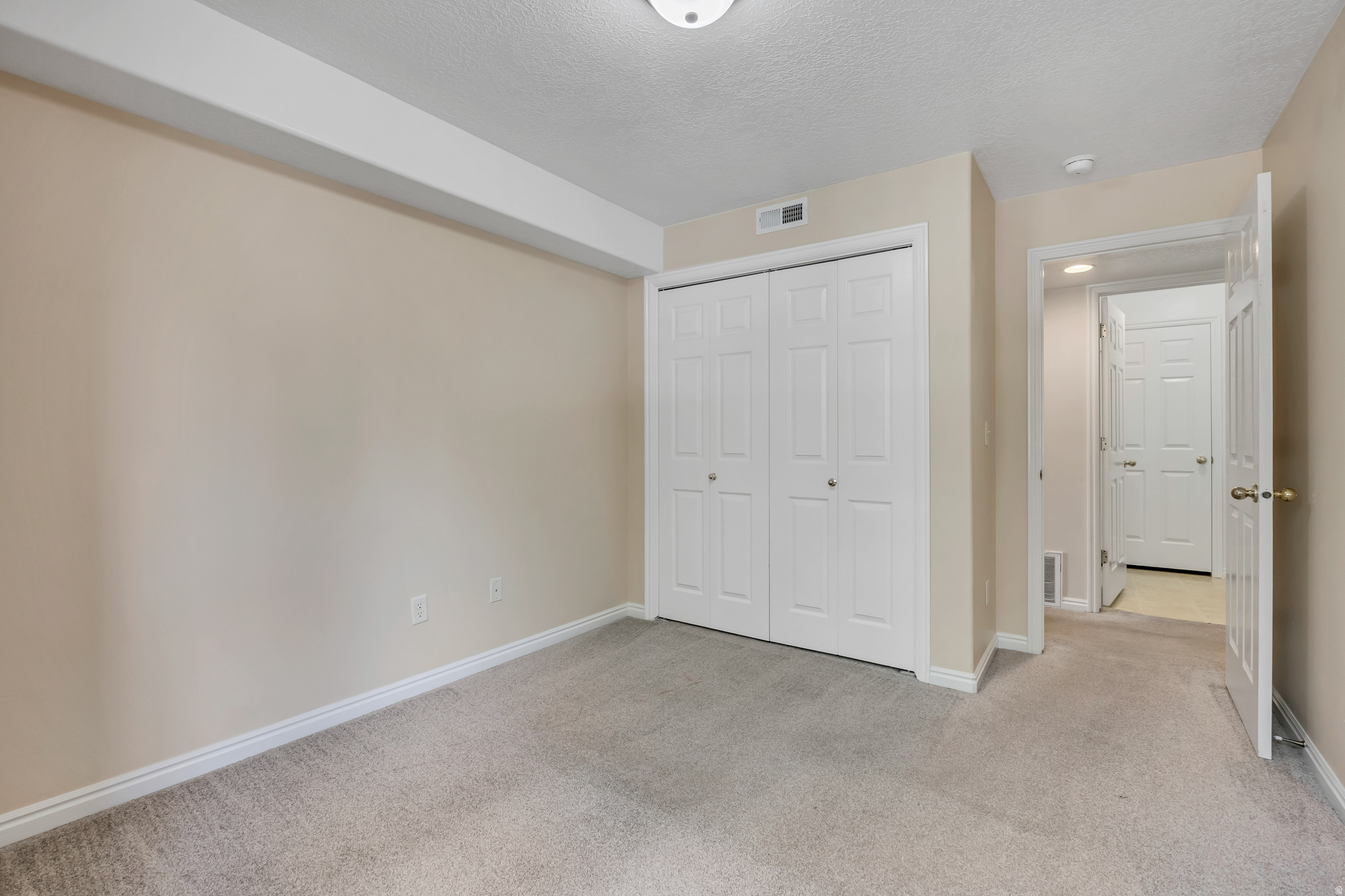 VIVANTE PHASE 15 CONDOMINIUMS - Residential