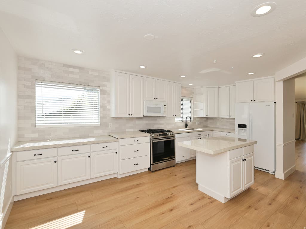 Photo of 4498 W SKYE DR, South Jordan, UT 84009 (MLS # 2179899)