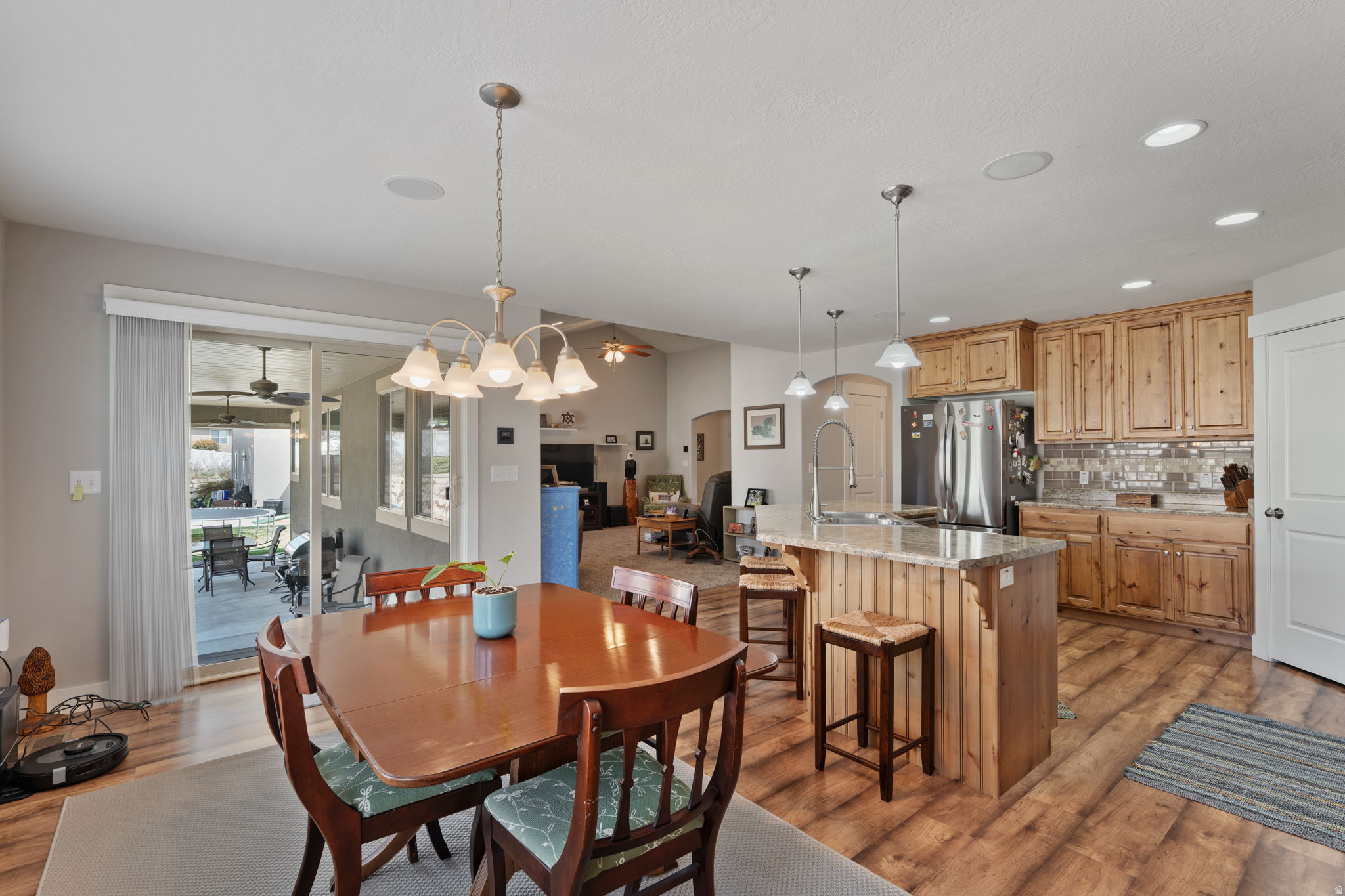 RIVER HOLLOW - Residential