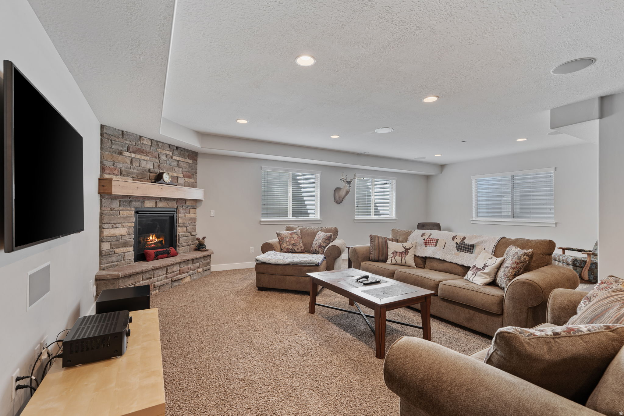 RIVER HOLLOW - Residential