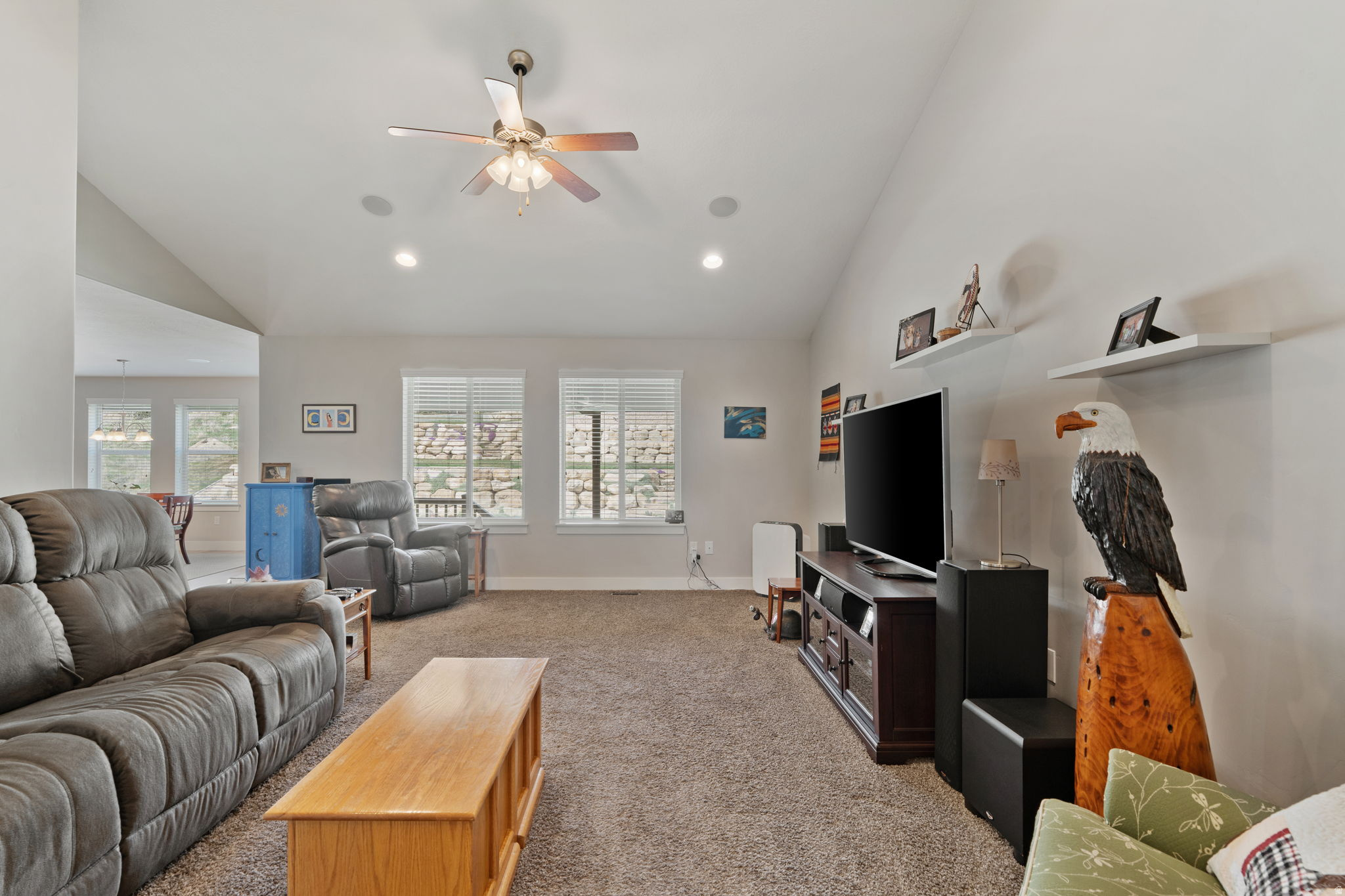 RIVER HOLLOW - Residential