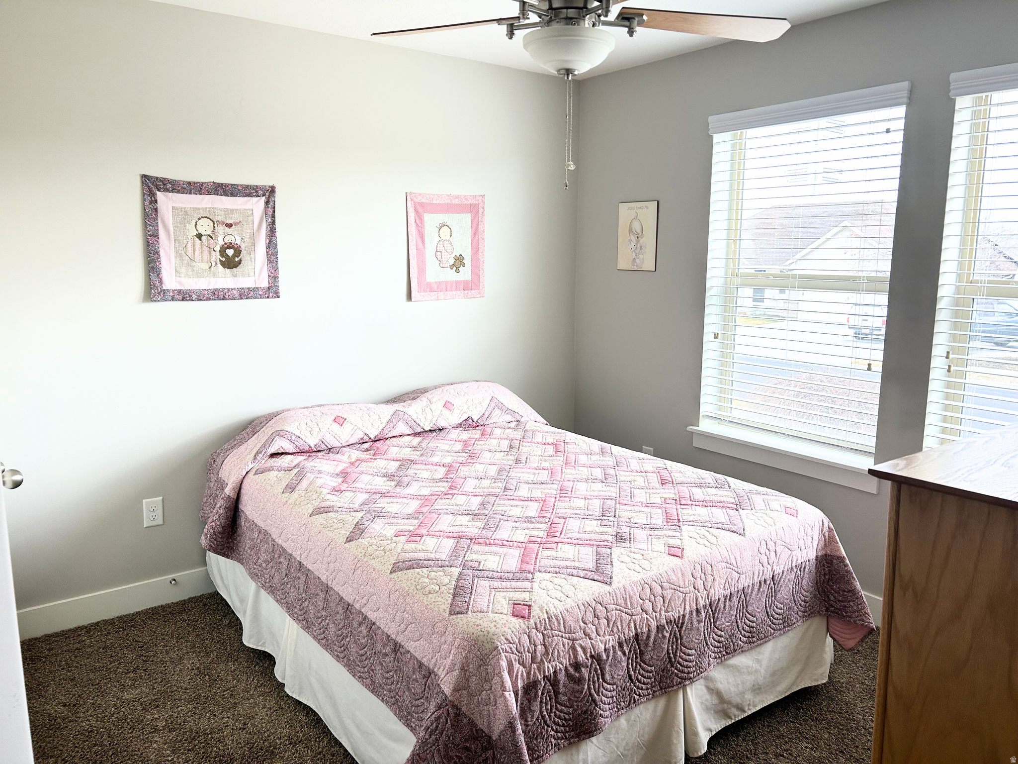 RIVER HOLLOW - Residential