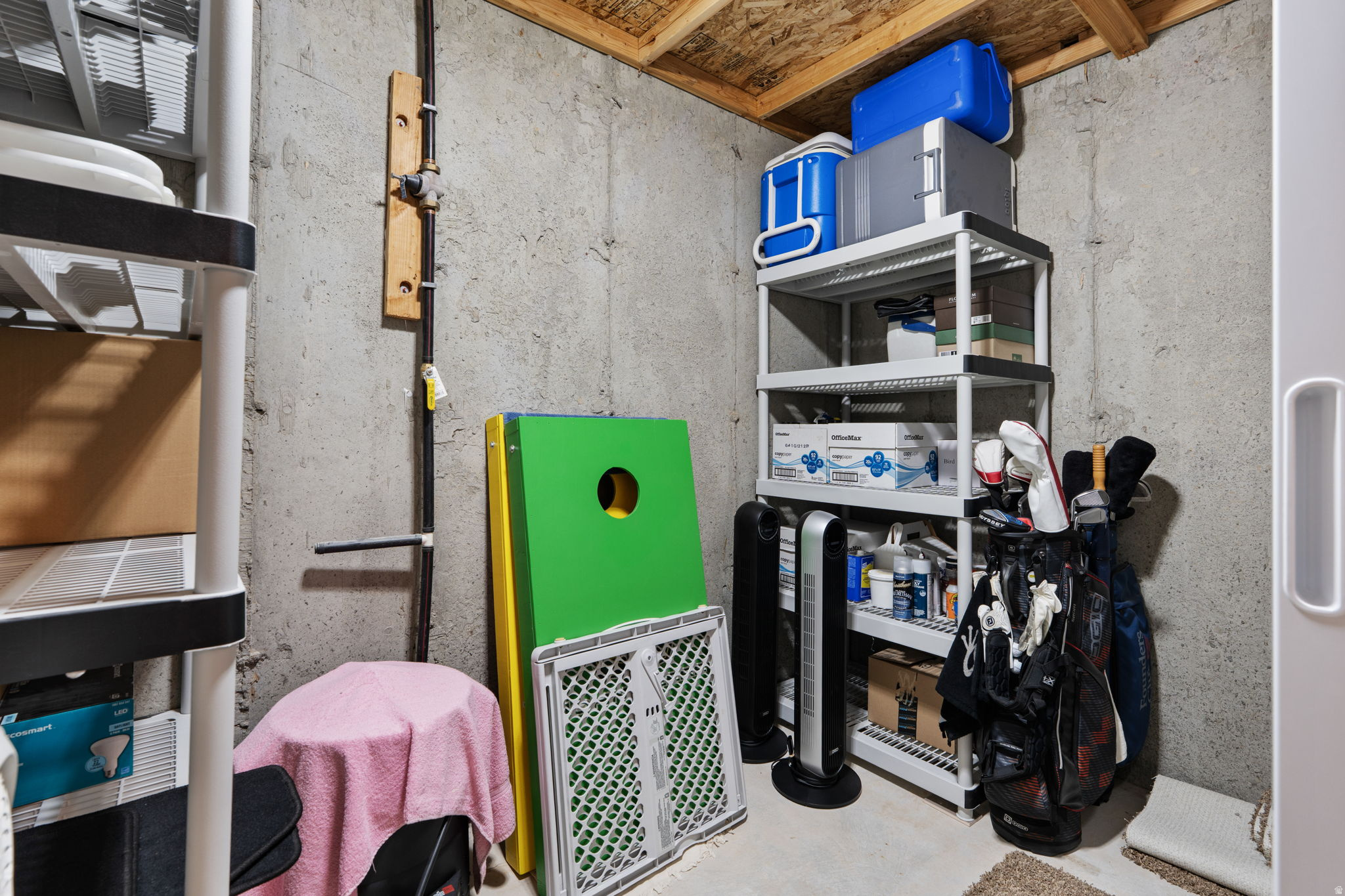 RIVER HOLLOW - Residential