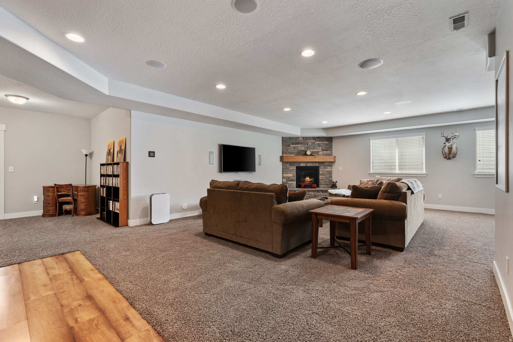 RIVER HOLLOW - Residential