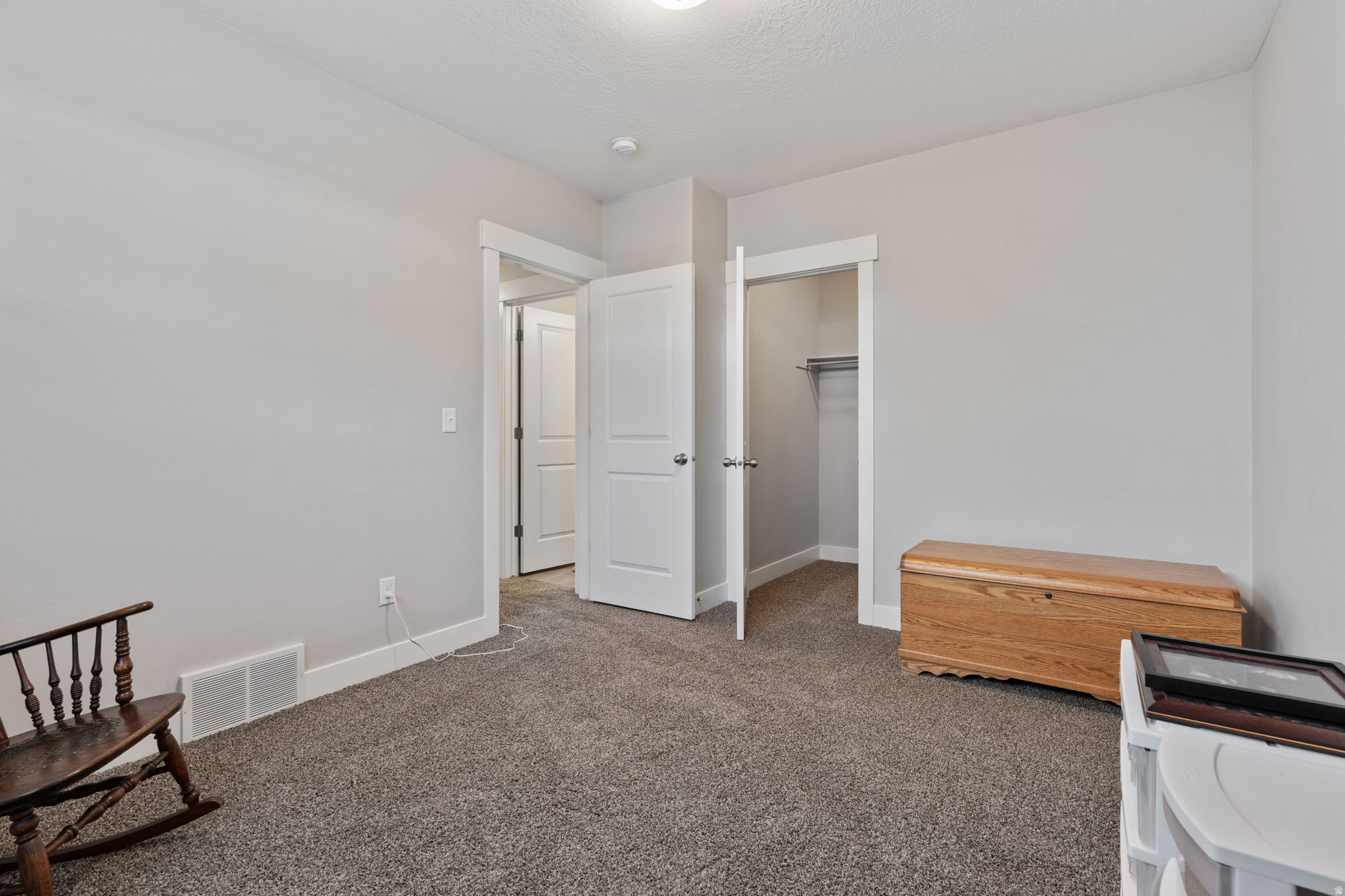 RIVER HOLLOW - Residential