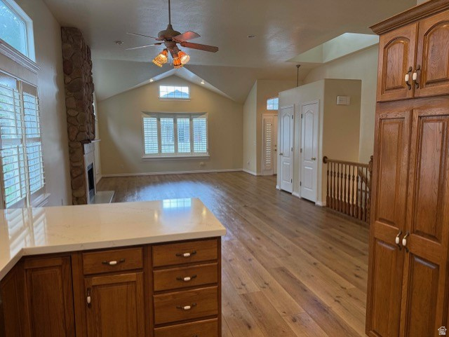 COTTAGE COVE CONDMN - Residential