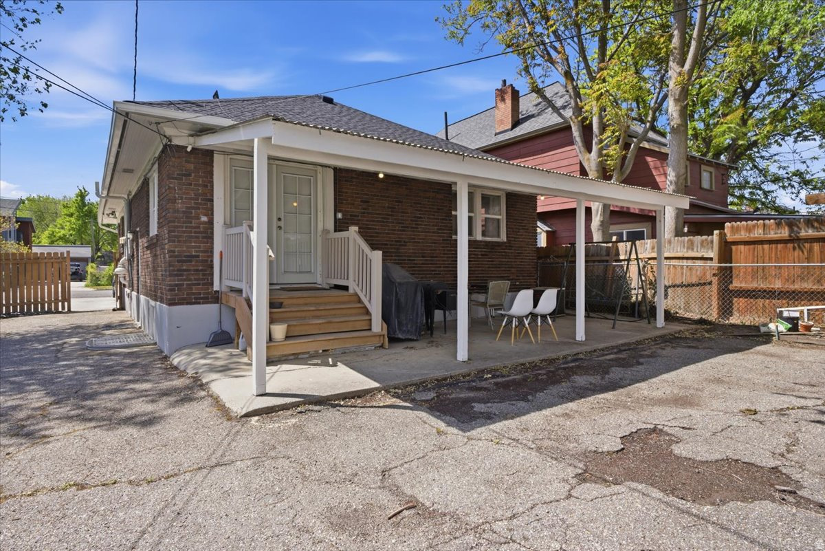 PARK PLACE ADDITION - Residential Income