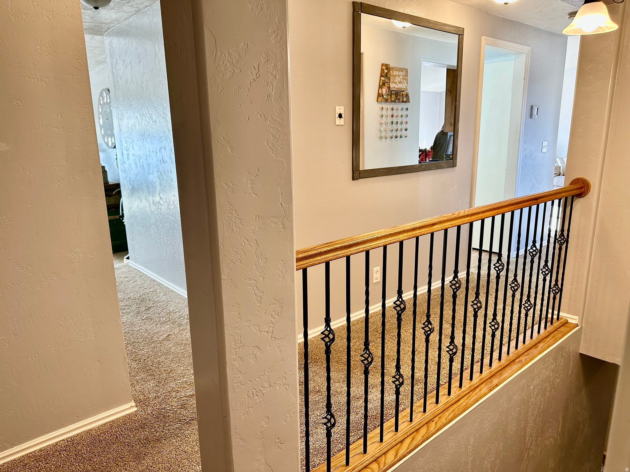 COUNTRY HOLLOW SUB - Residential