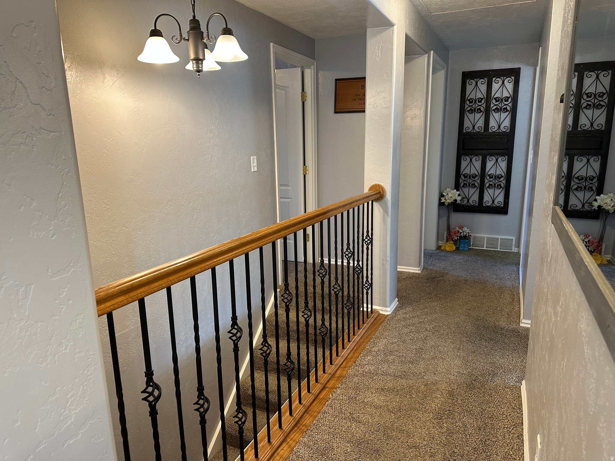 COUNTRY HOLLOW SUB - Residential