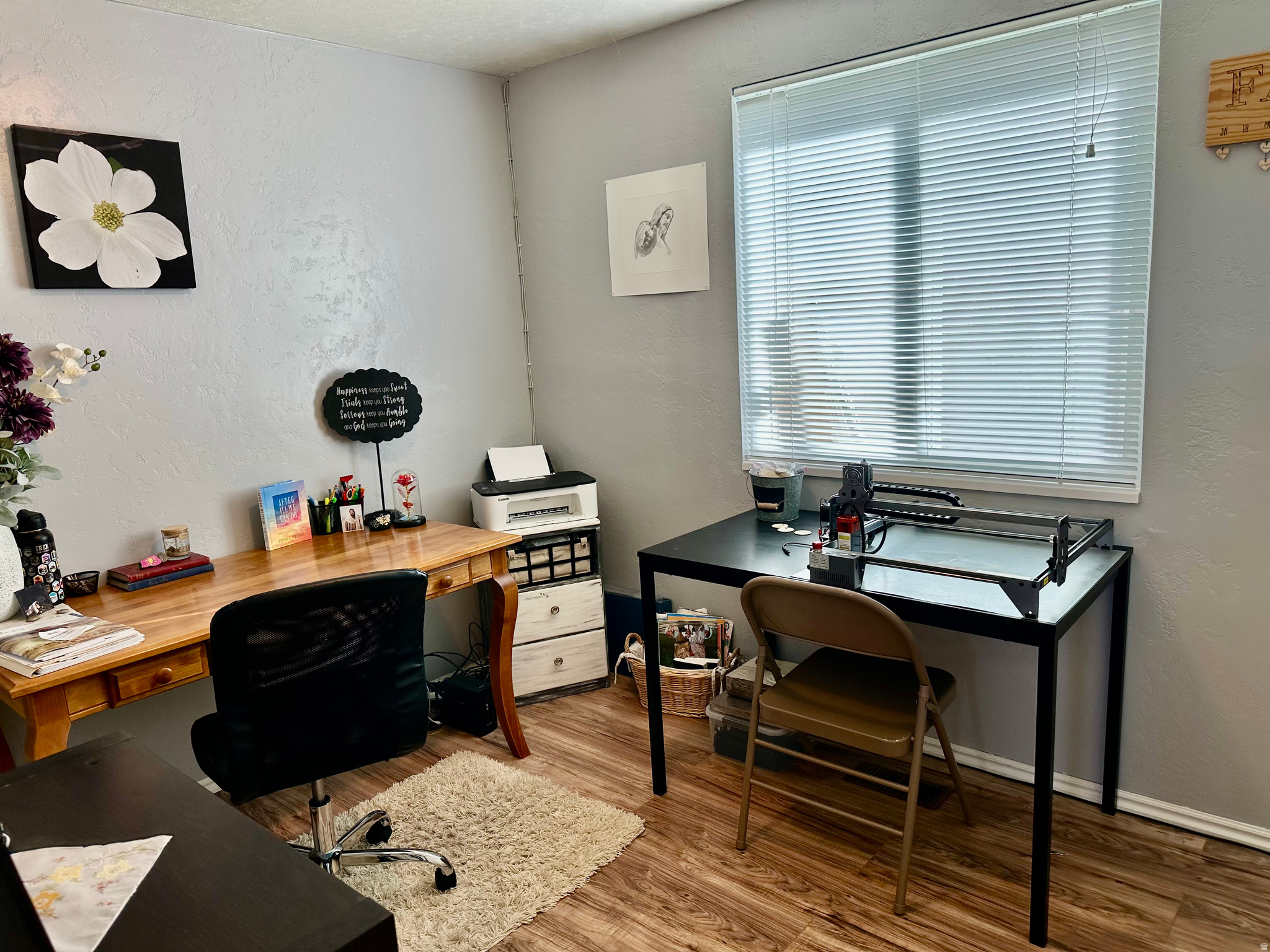 COUNTRY HOLLOW SUB - Residential