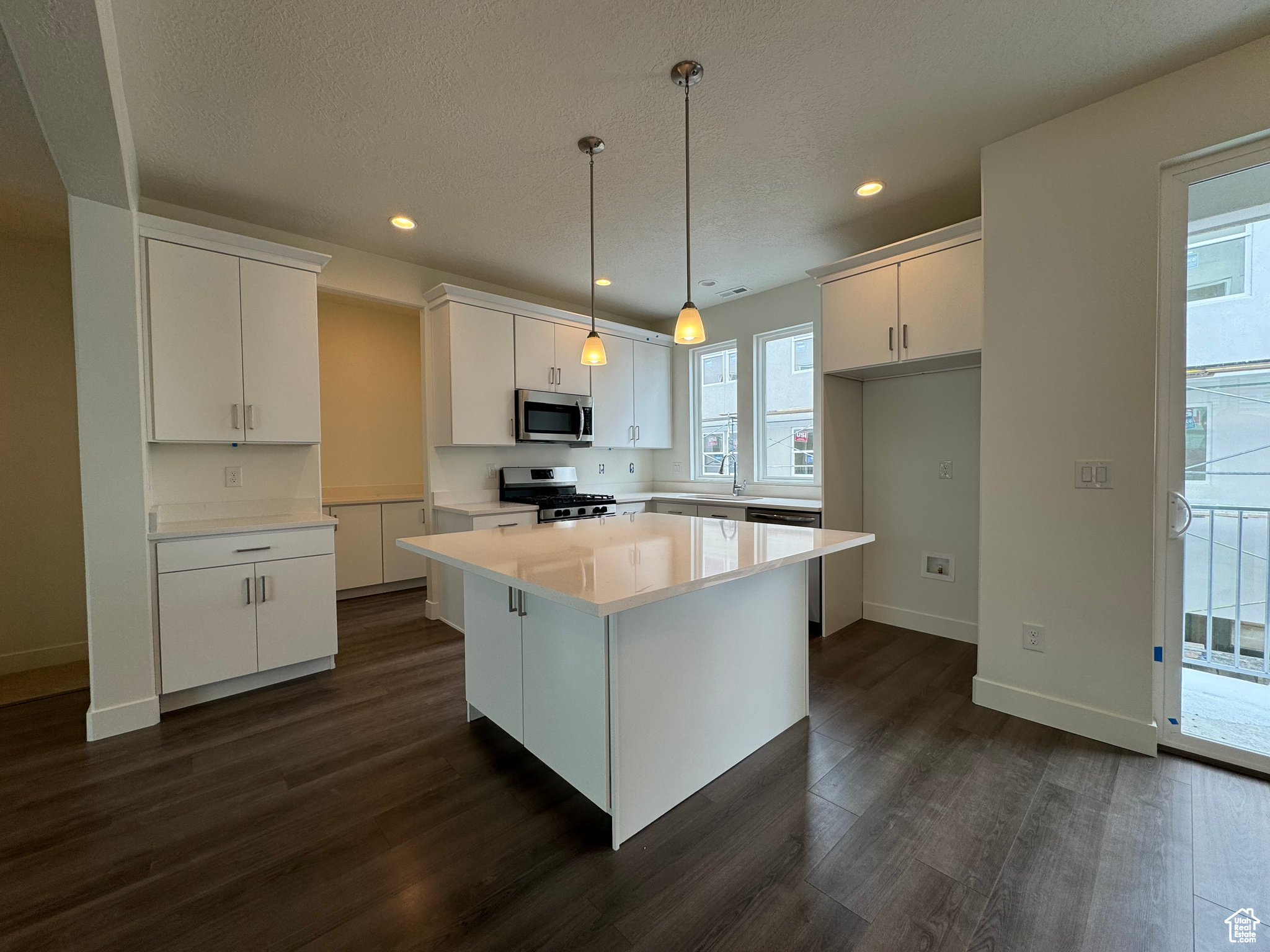 10642 S Cardinal Park Rd #151, South Jordan, Utah image 4
