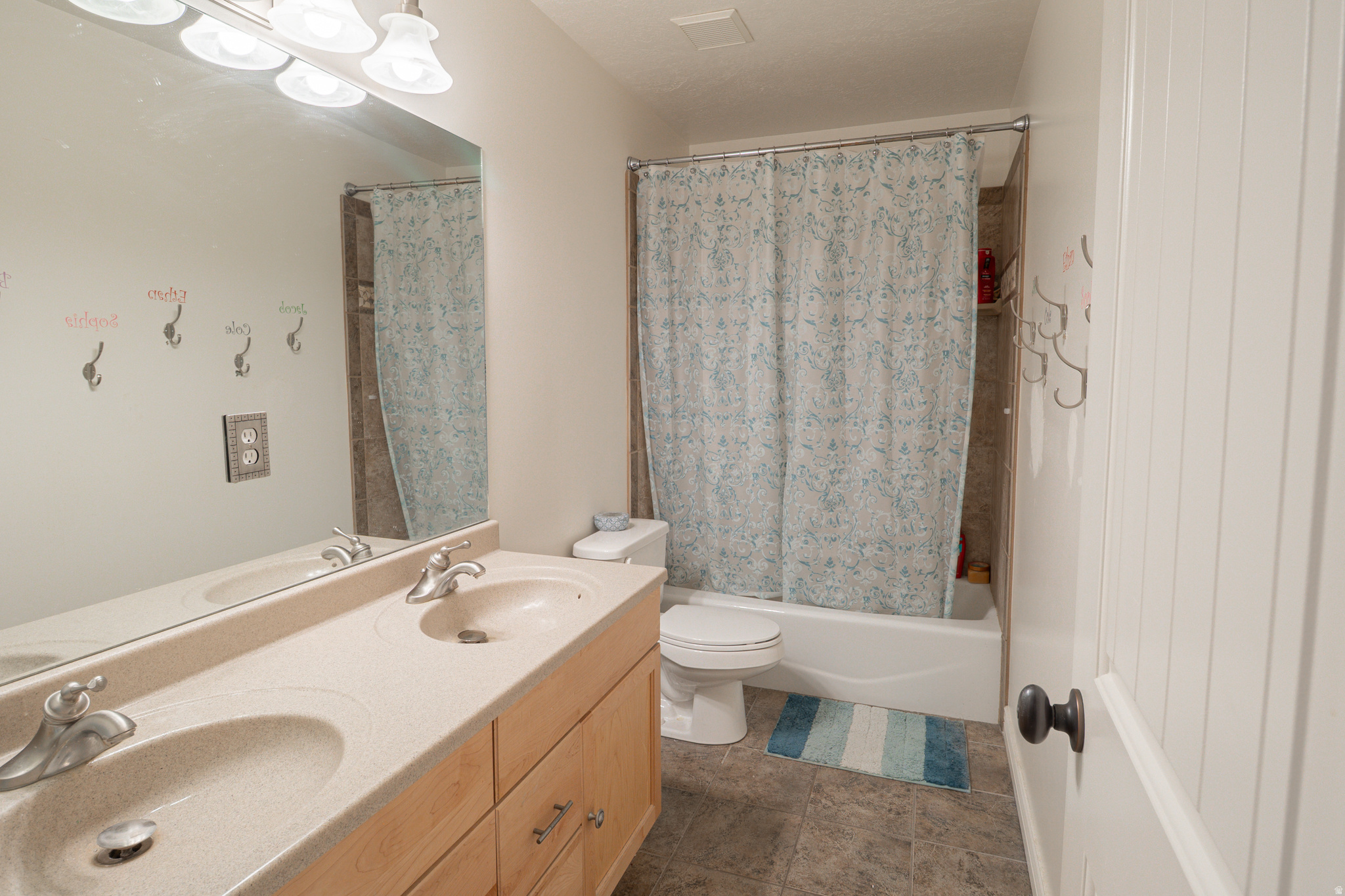 ROSE HILL - Residential