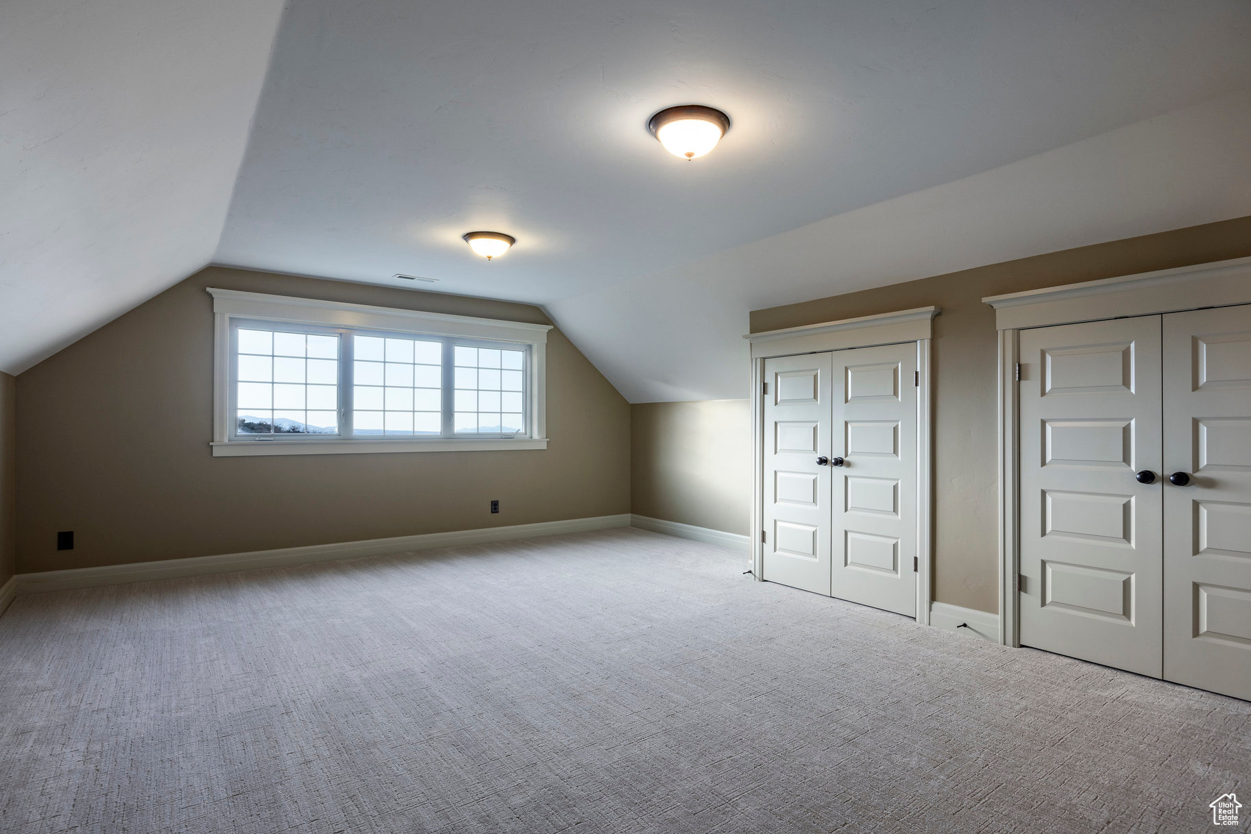 OAK HOLLOW ESTATES - Residential