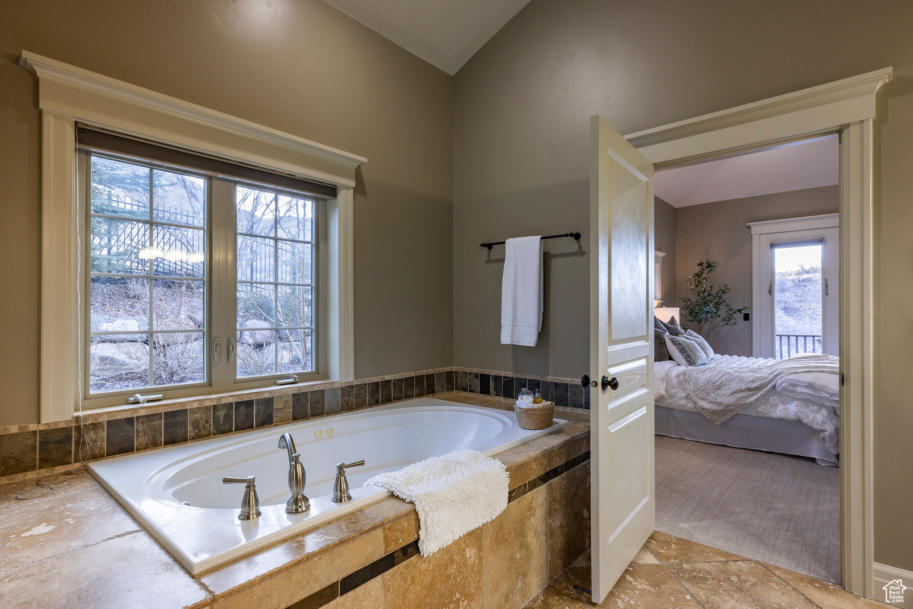 OAK HOLLOW ESTATES - Residential