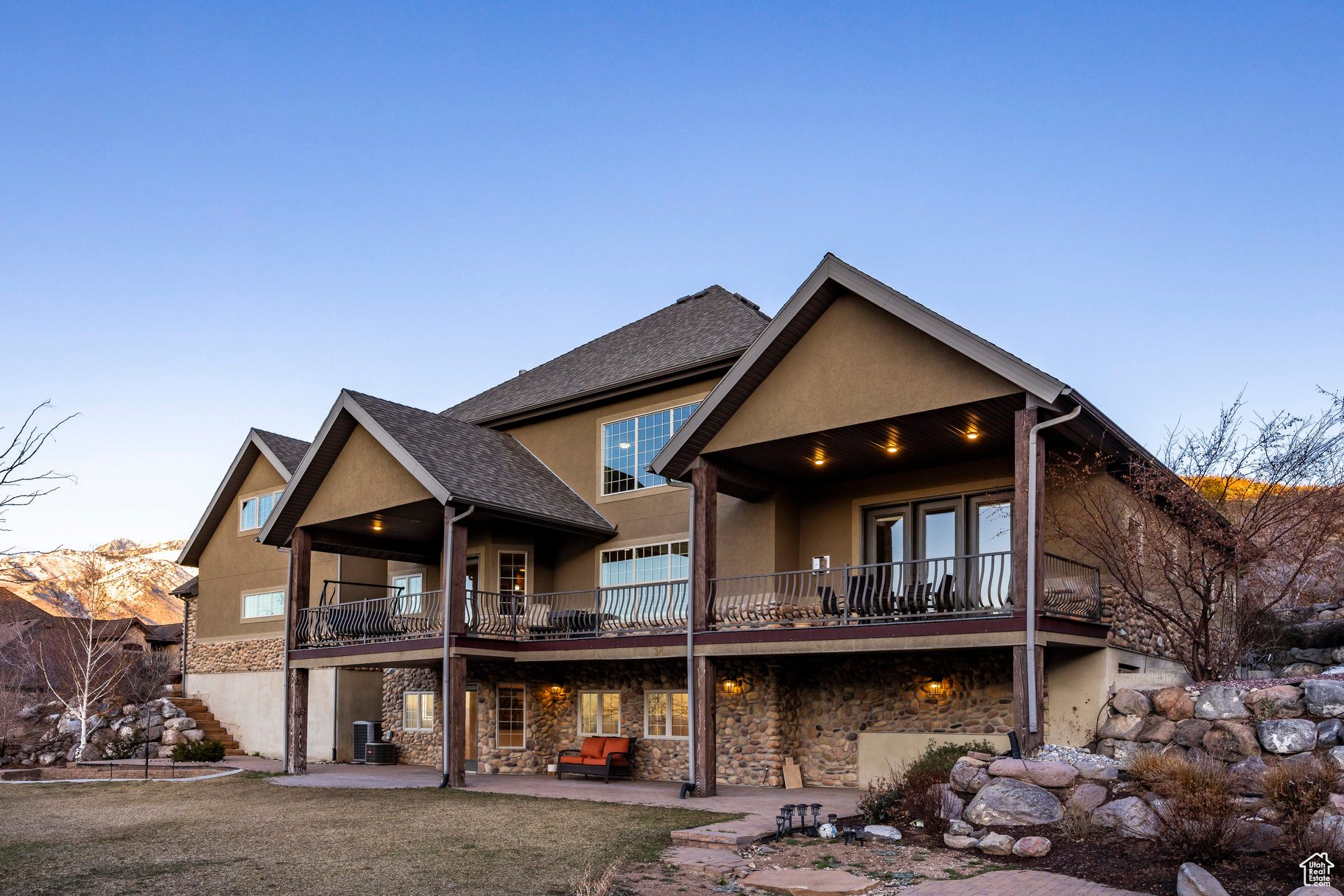 OAK HOLLOW ESTATES - Residential