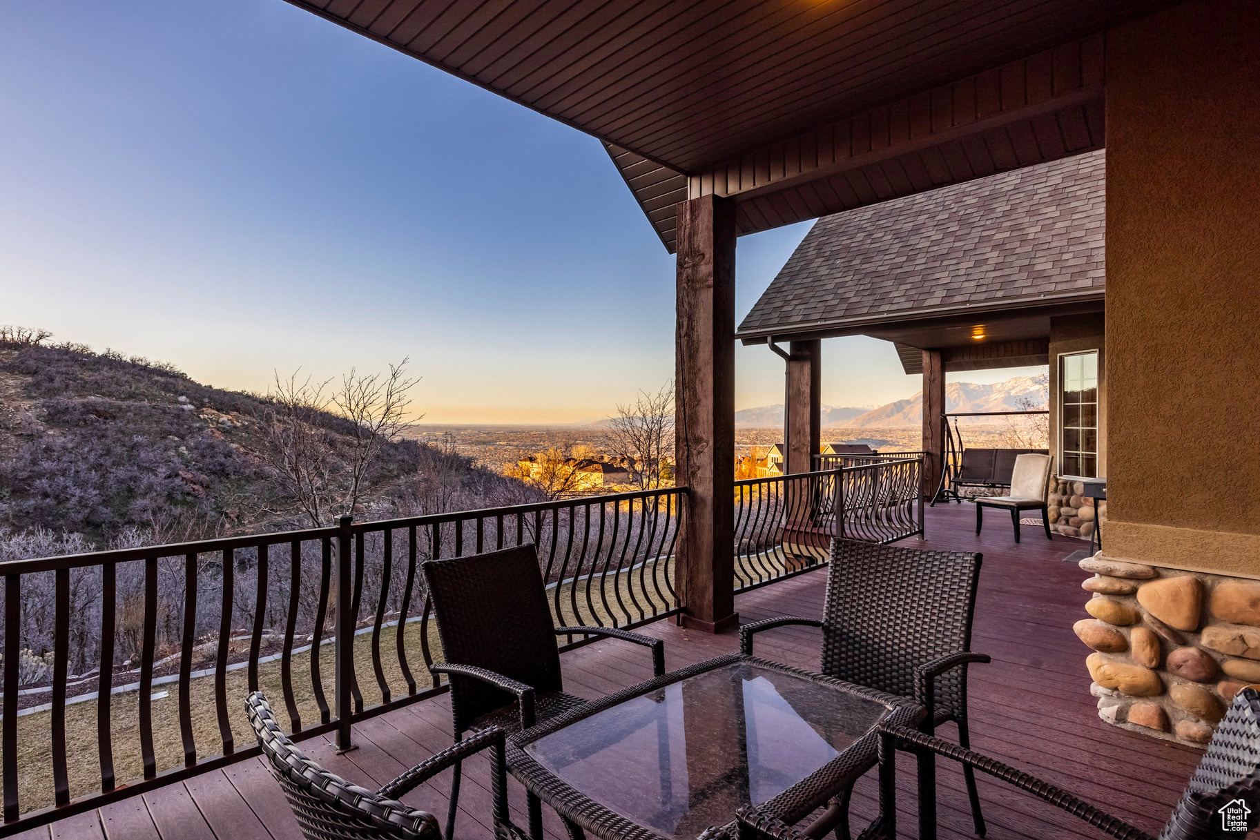 OAK HOLLOW ESTATES - Residential