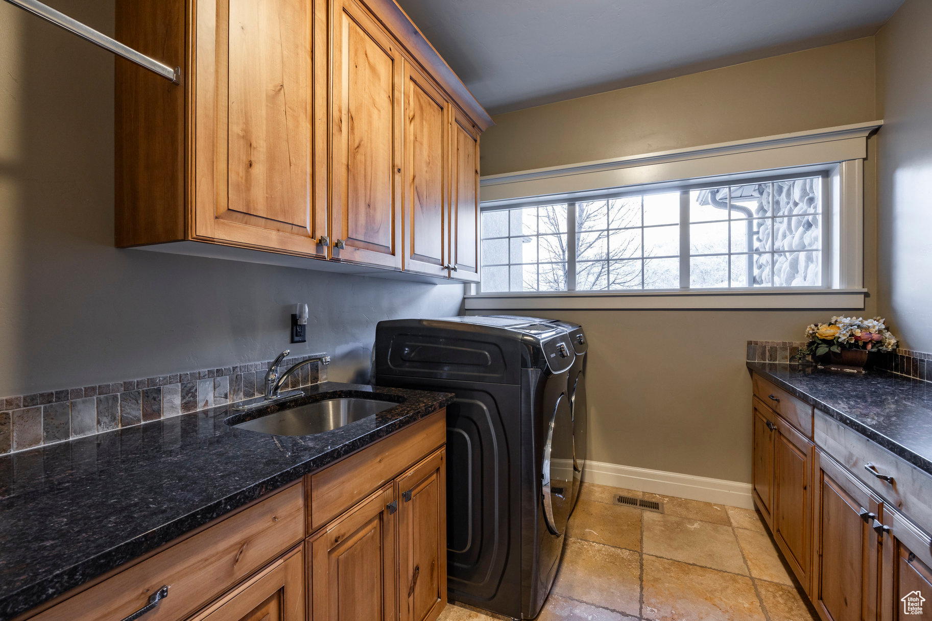 OAK HOLLOW ESTATES - Residential