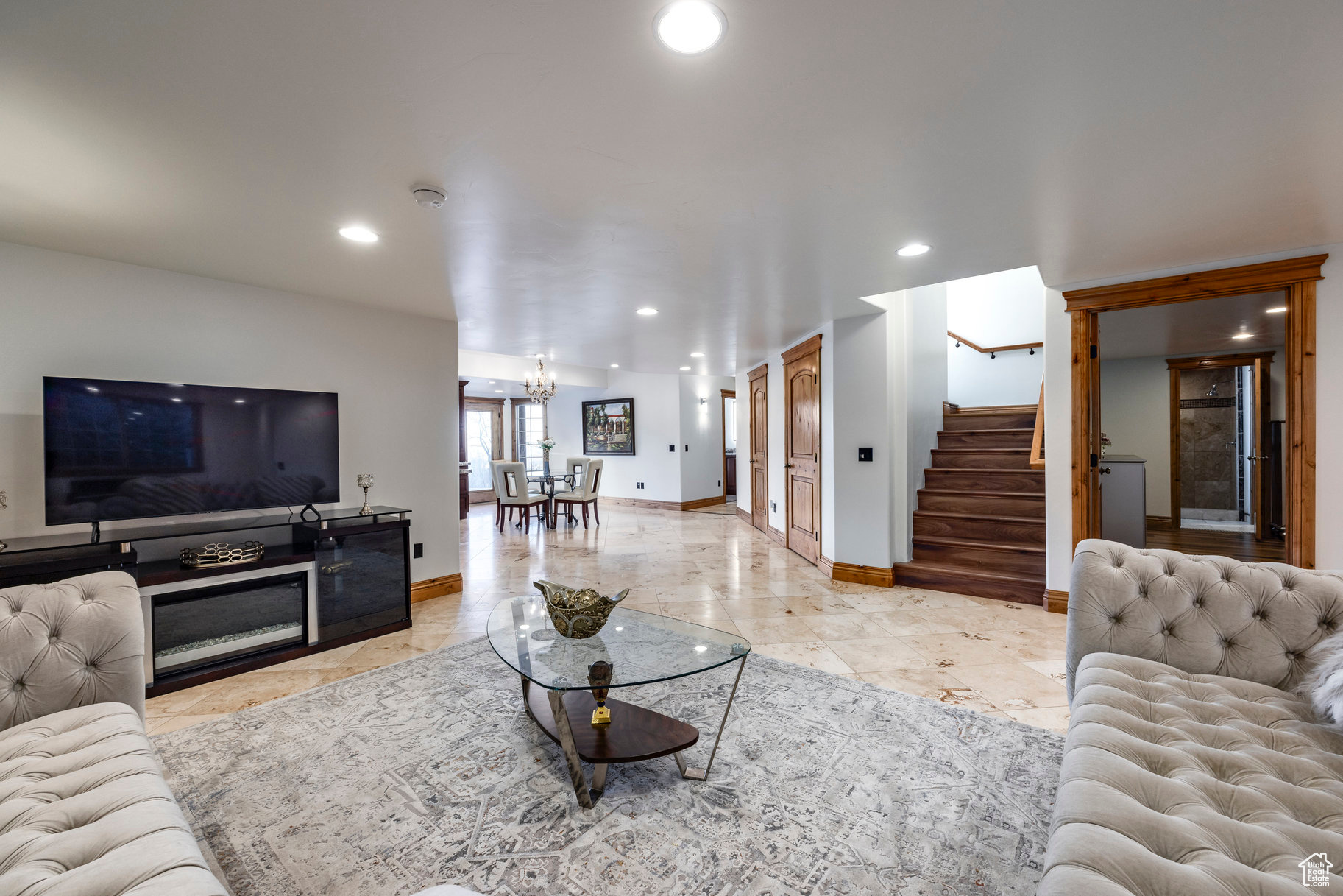 OAK HOLLOW ESTATES - Residential