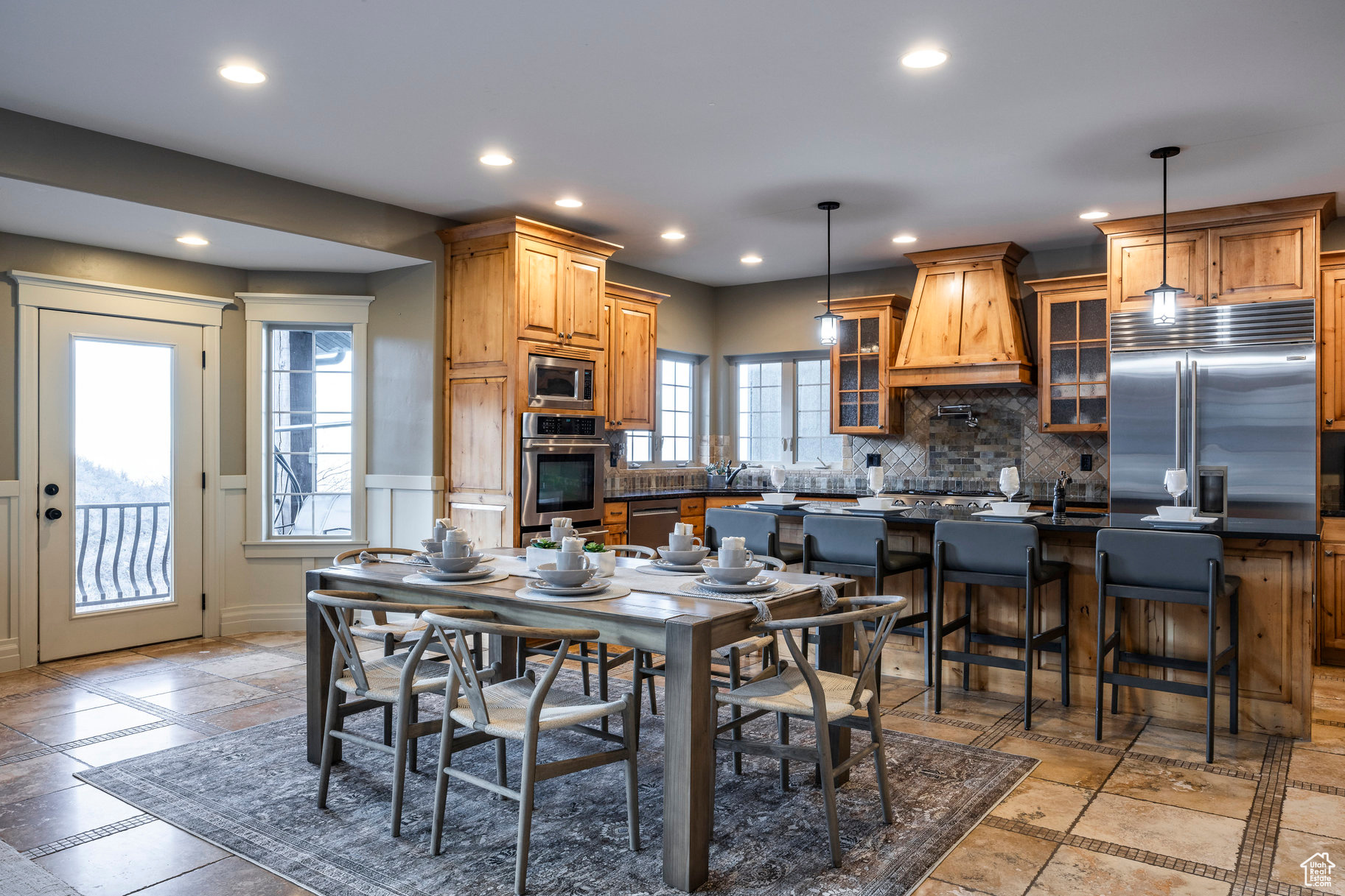 OAK HOLLOW ESTATES - Residential
