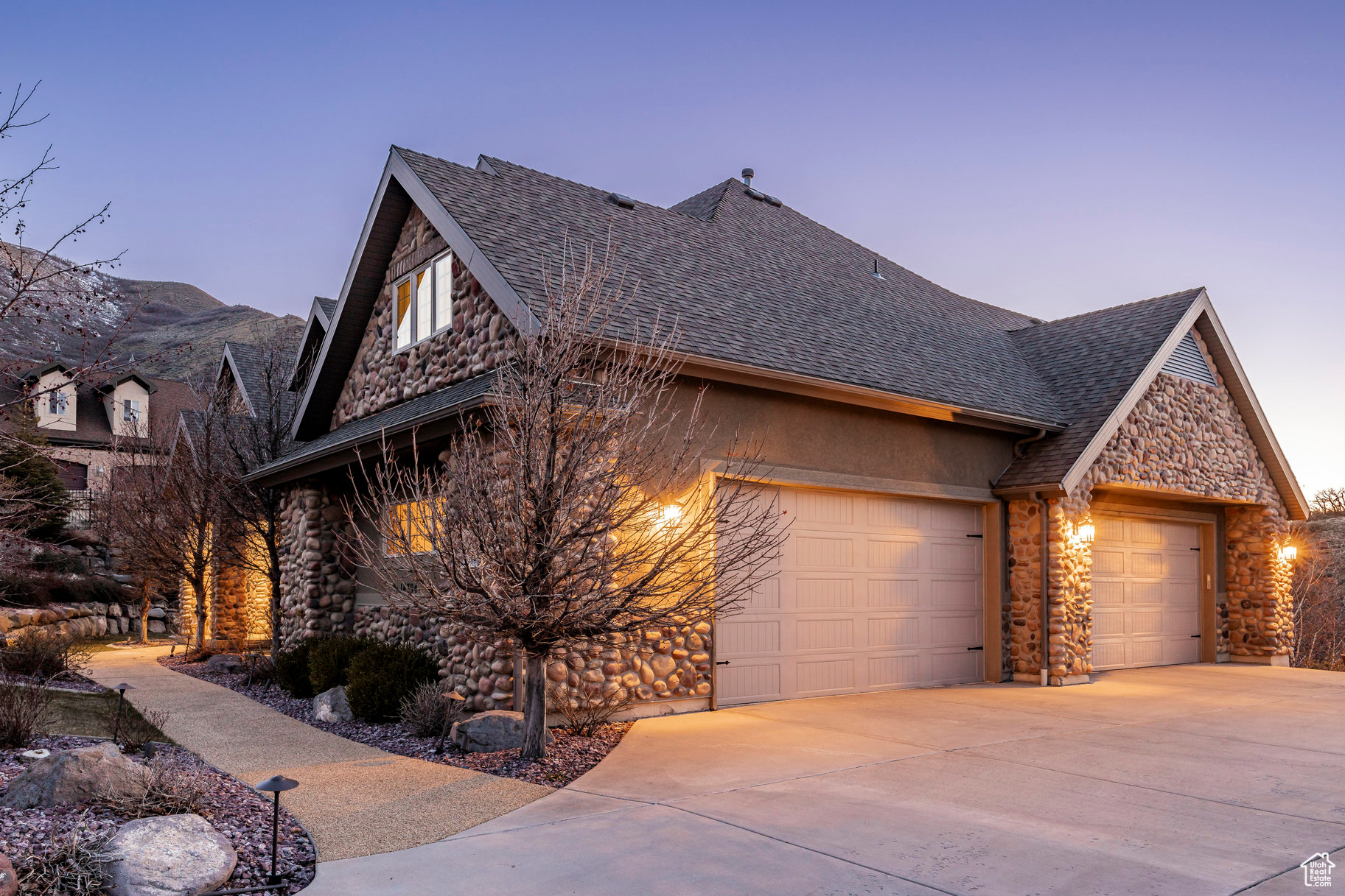 OAK HOLLOW ESTATES - Residential