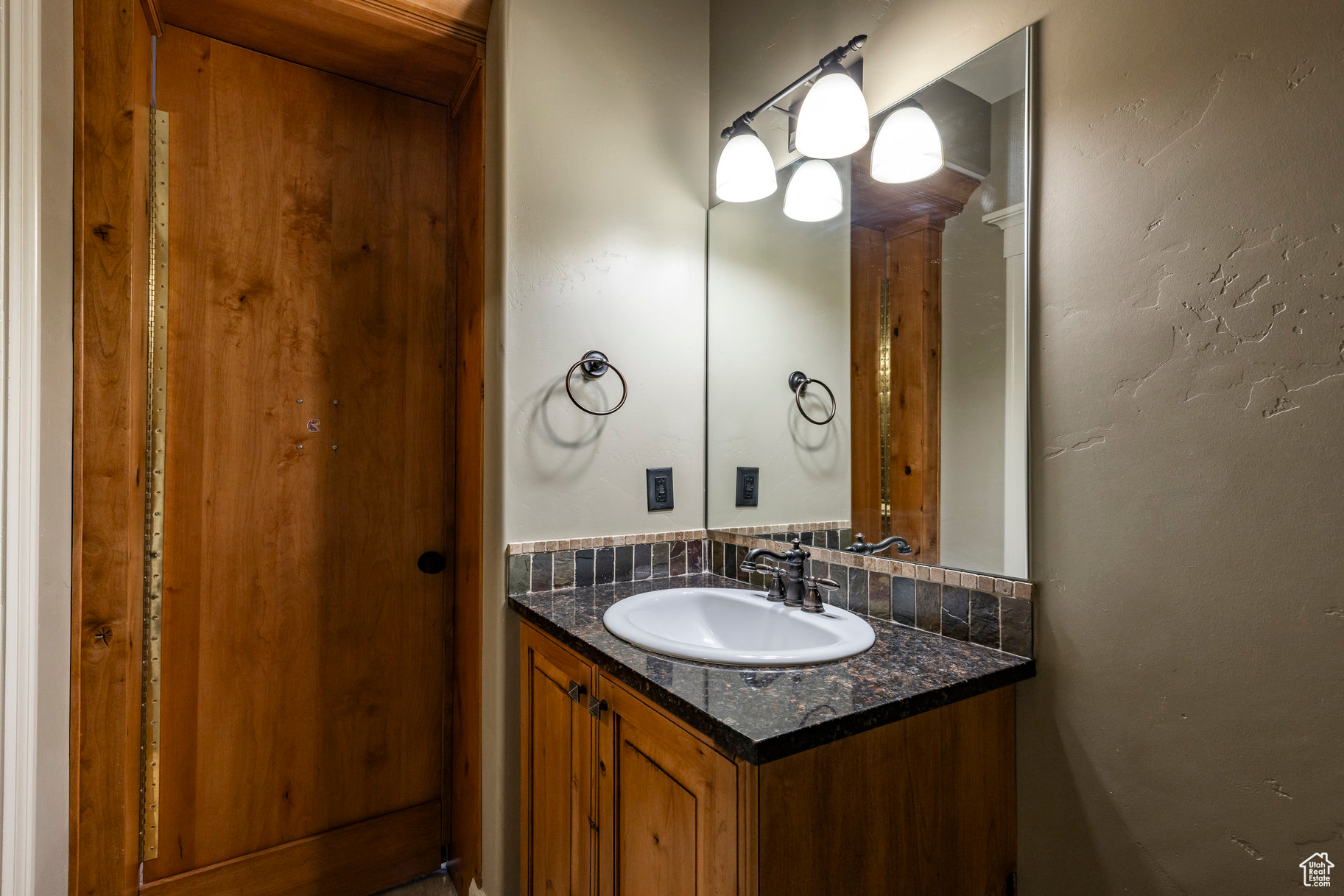OAK HOLLOW ESTATES - Residential
