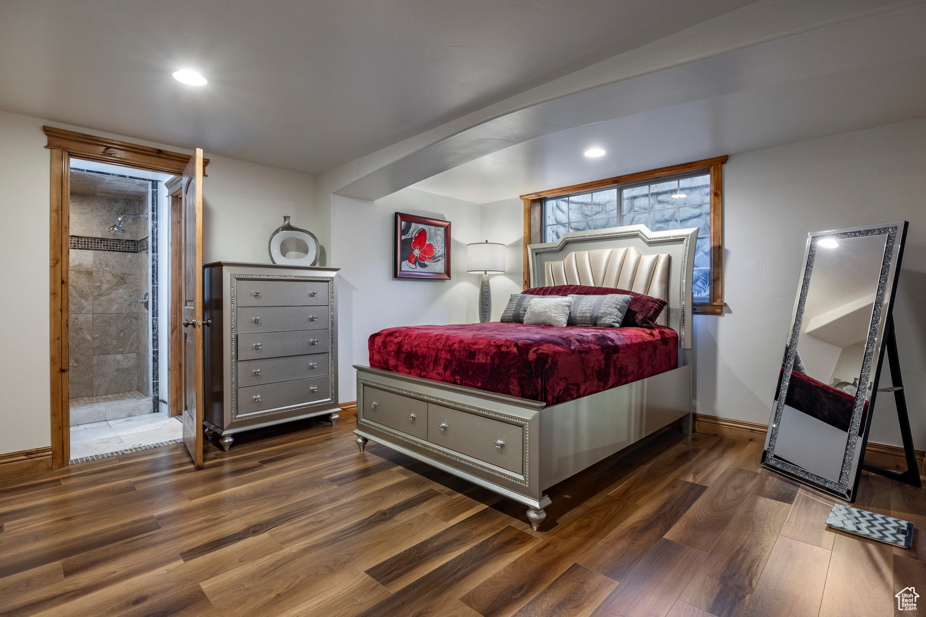 OAK HOLLOW ESTATES - Residential