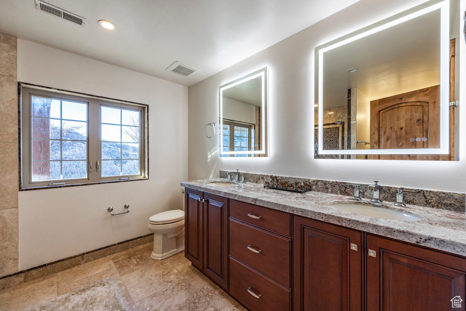 OAK HOLLOW ESTATES - Residential