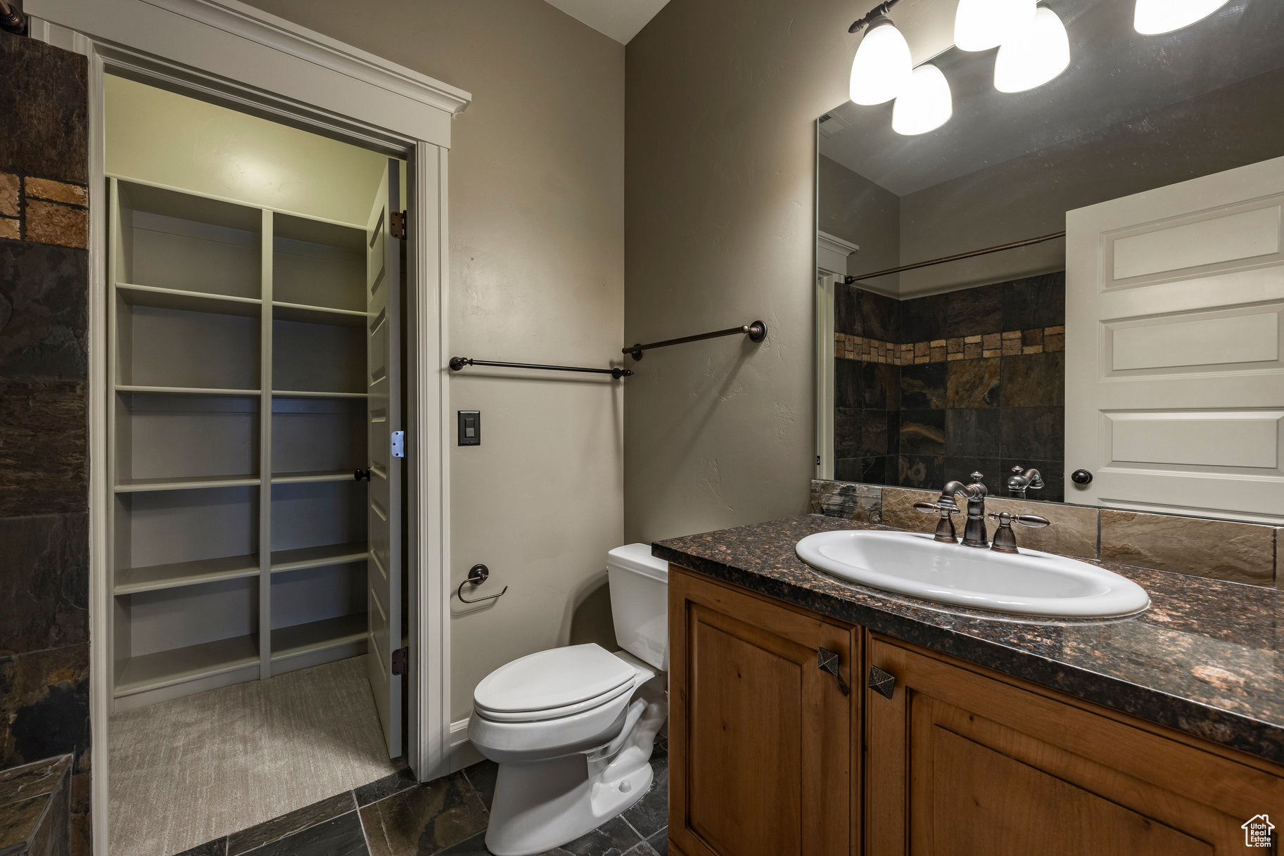 OAK HOLLOW ESTATES - Residential
