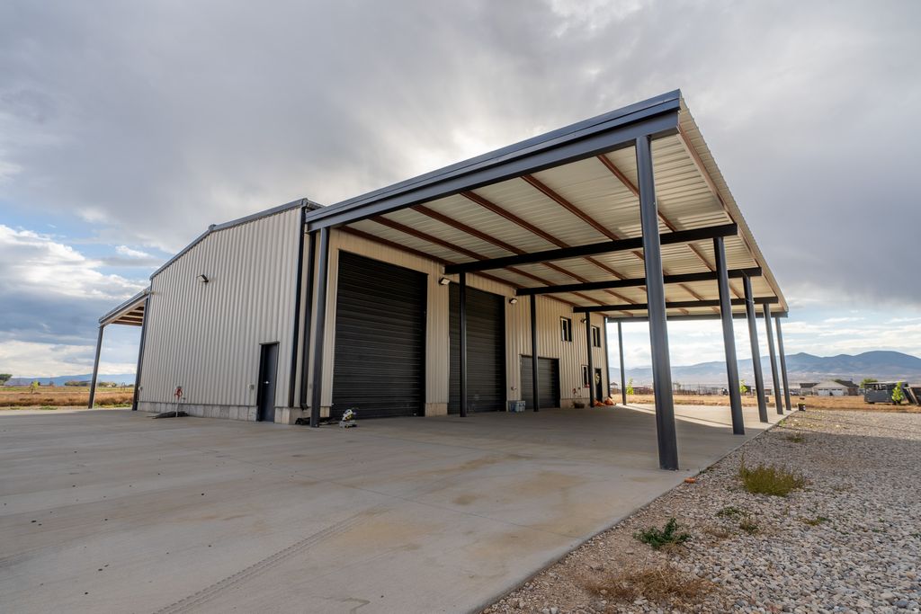 Photo of 10445 W 14000 S, Axtell, UT 84621 (MLS # 2131812)