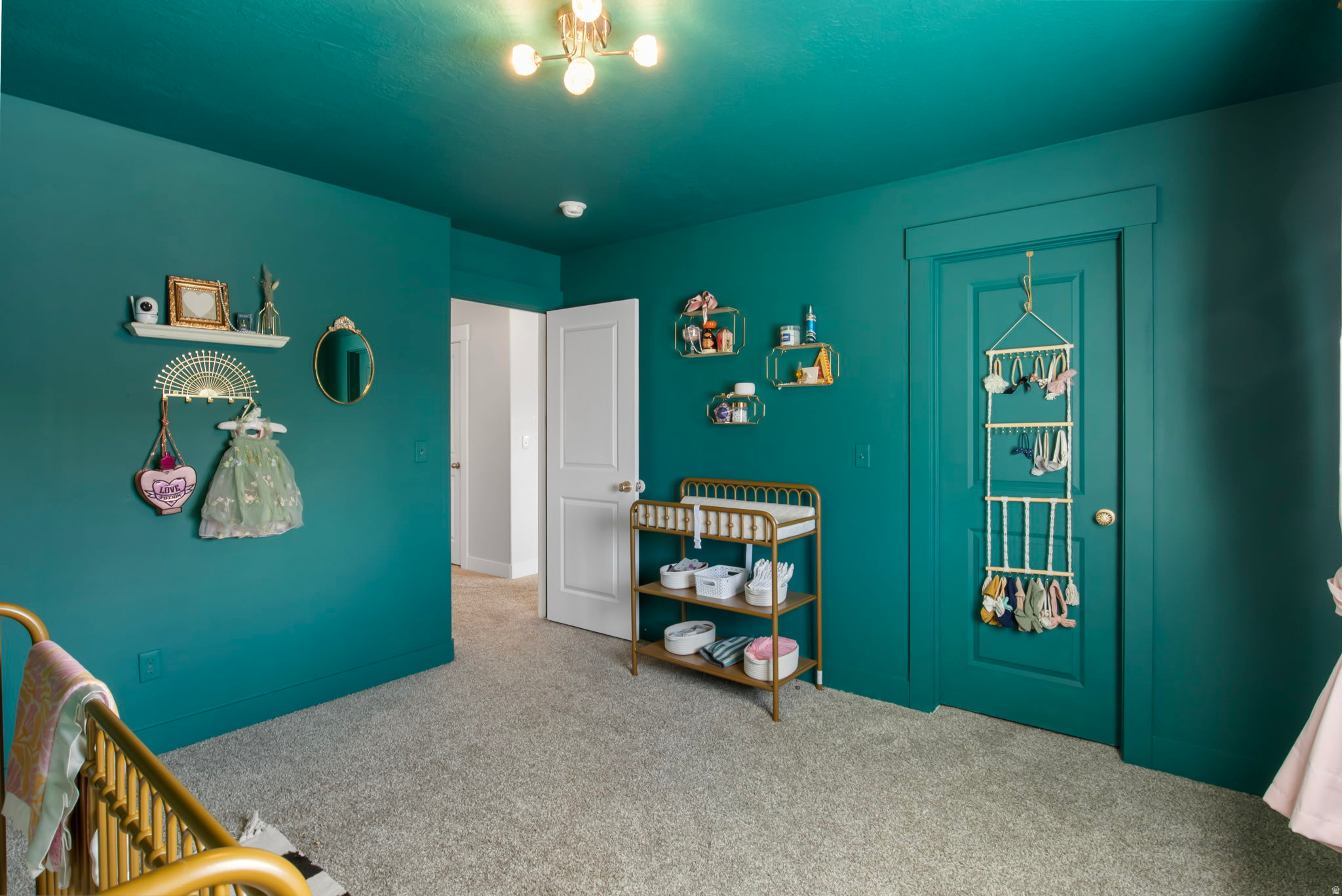 DAPPLE GRAY TRAILS - Residential