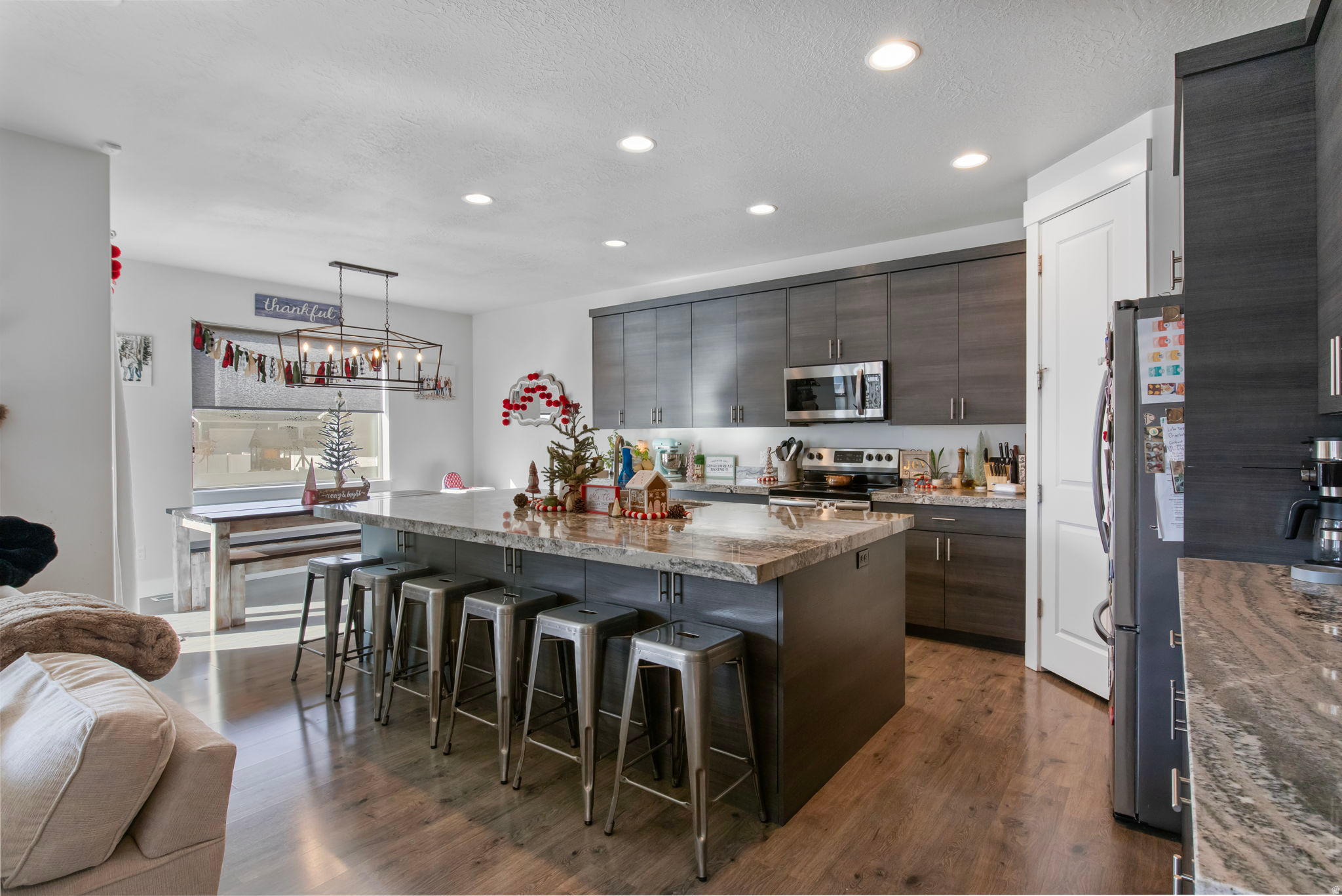 DAPPLE GRAY TRAILS - Residential