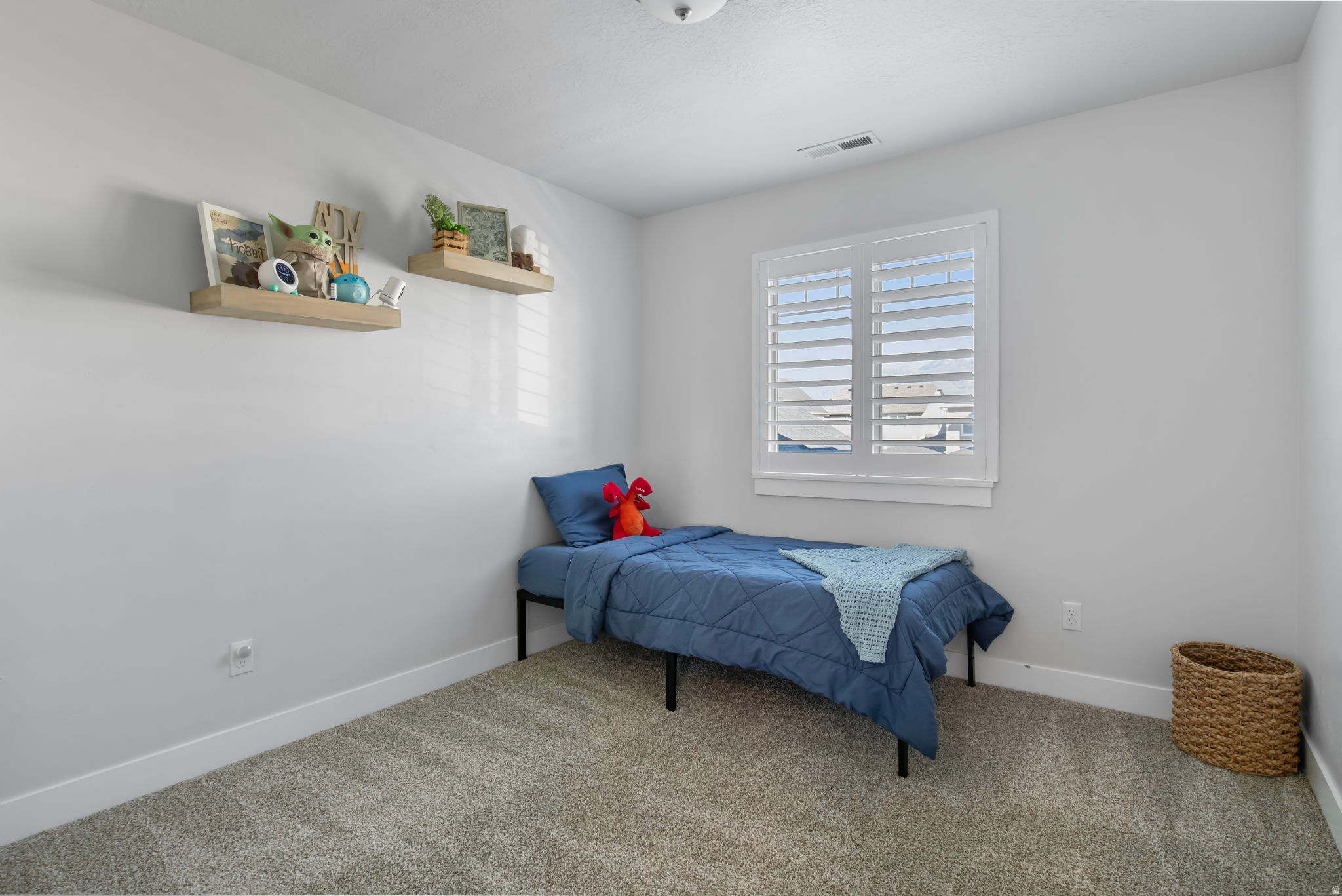 DAPPLE GRAY TRAILS - Residential