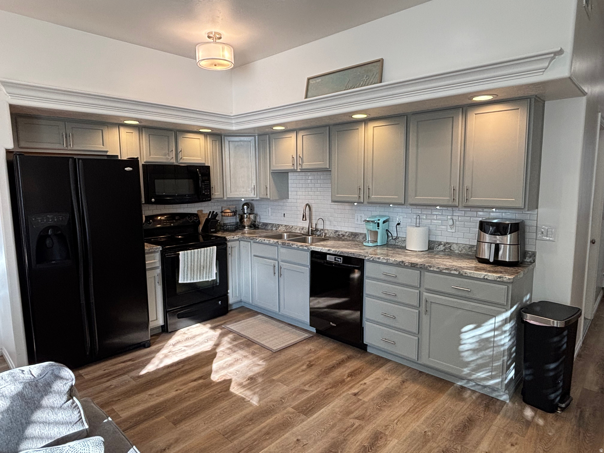 155 N PEREGRINE LN W