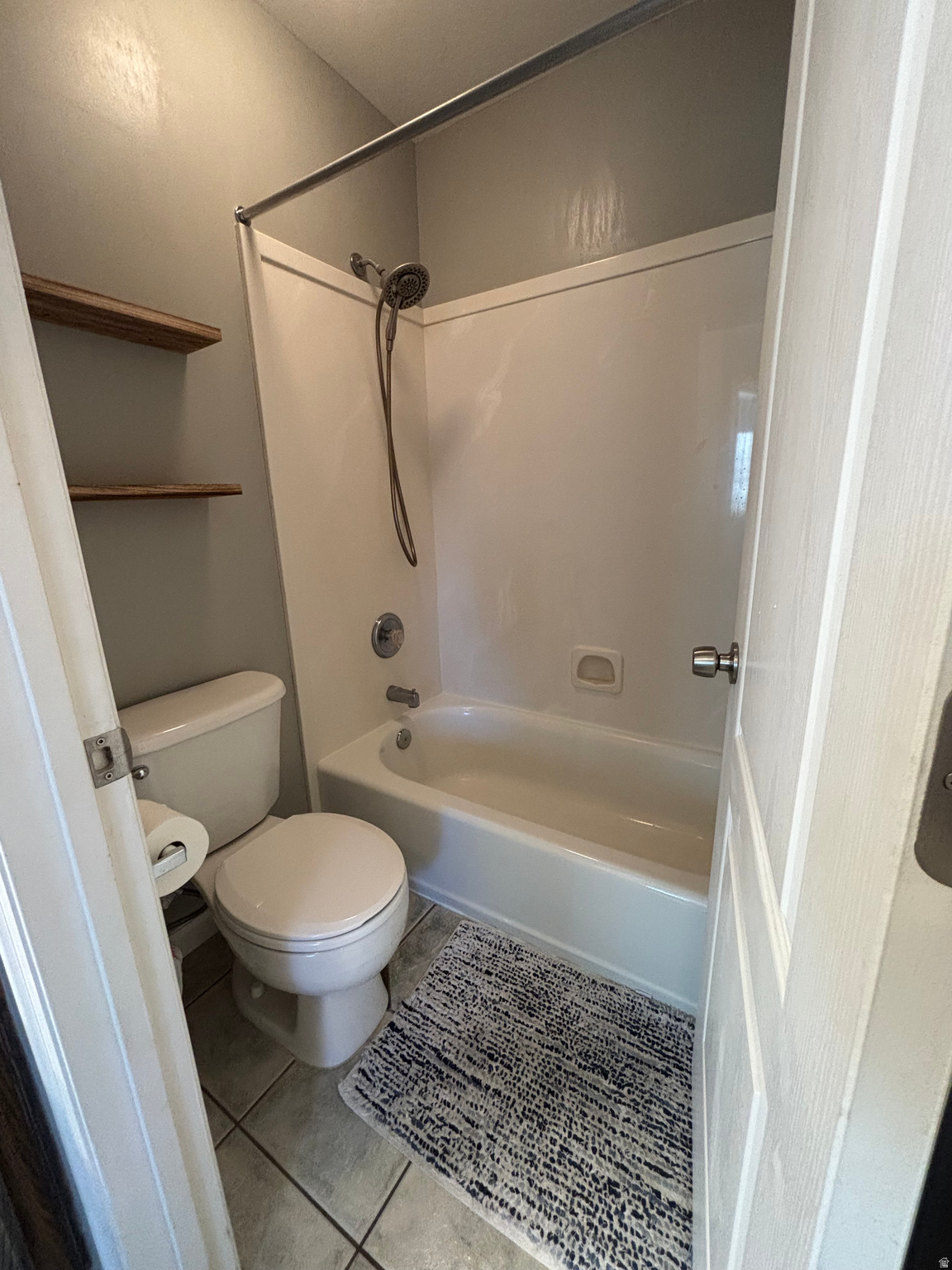 PEREGRINE POINTE - Residential