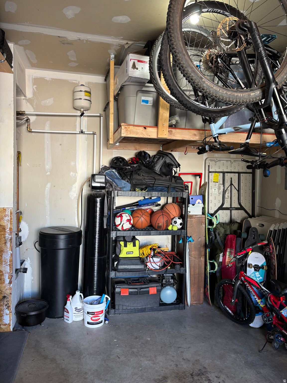 PEREGRINE POINTE - Residential