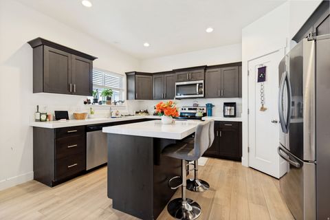 Tiny photo for 7224 N SILVER WAY, Eagle Mountain, UT 84005 (MLS # 2157283)