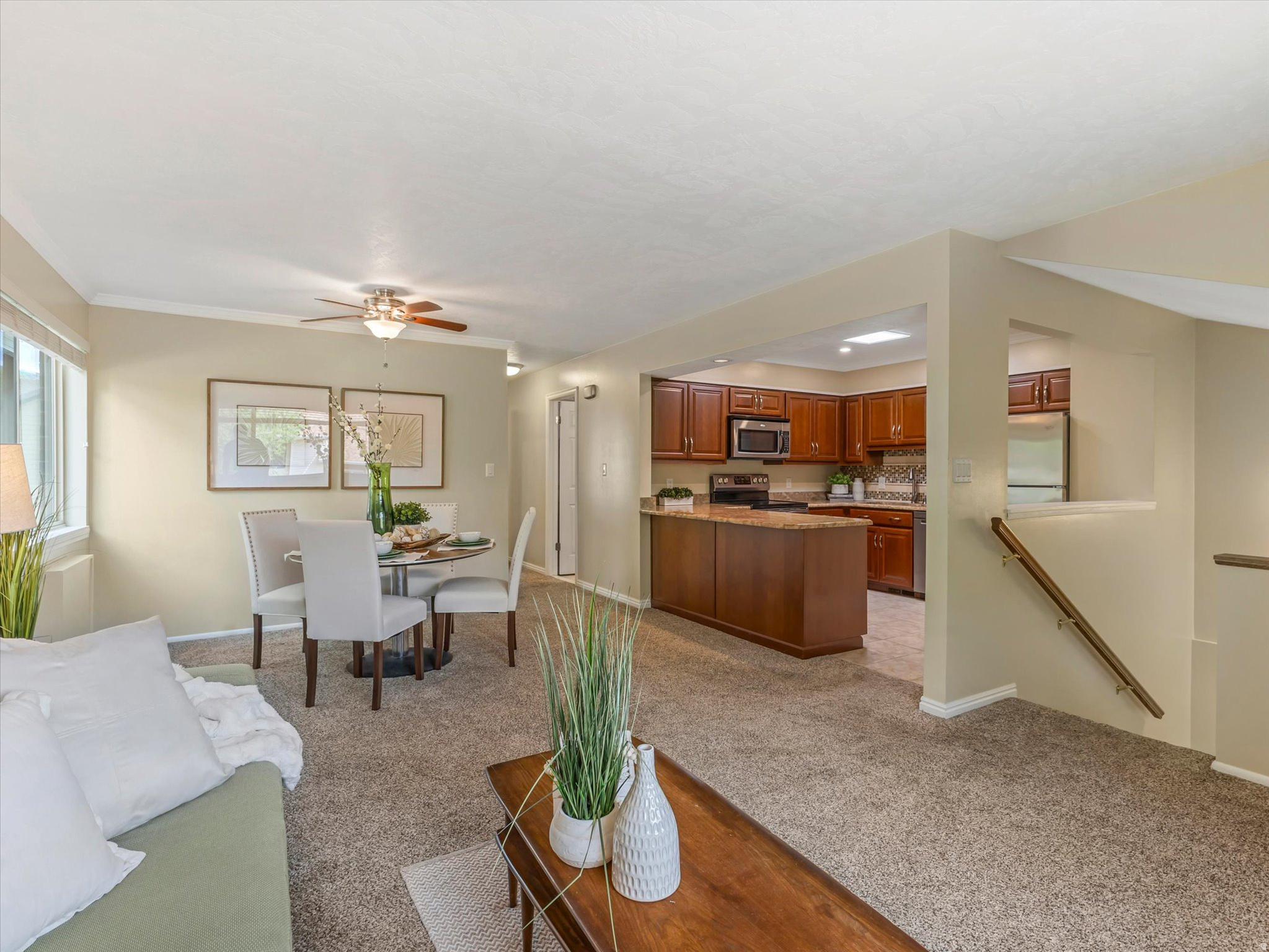 BOUNTIFUL TOWNHOUSE - Residential