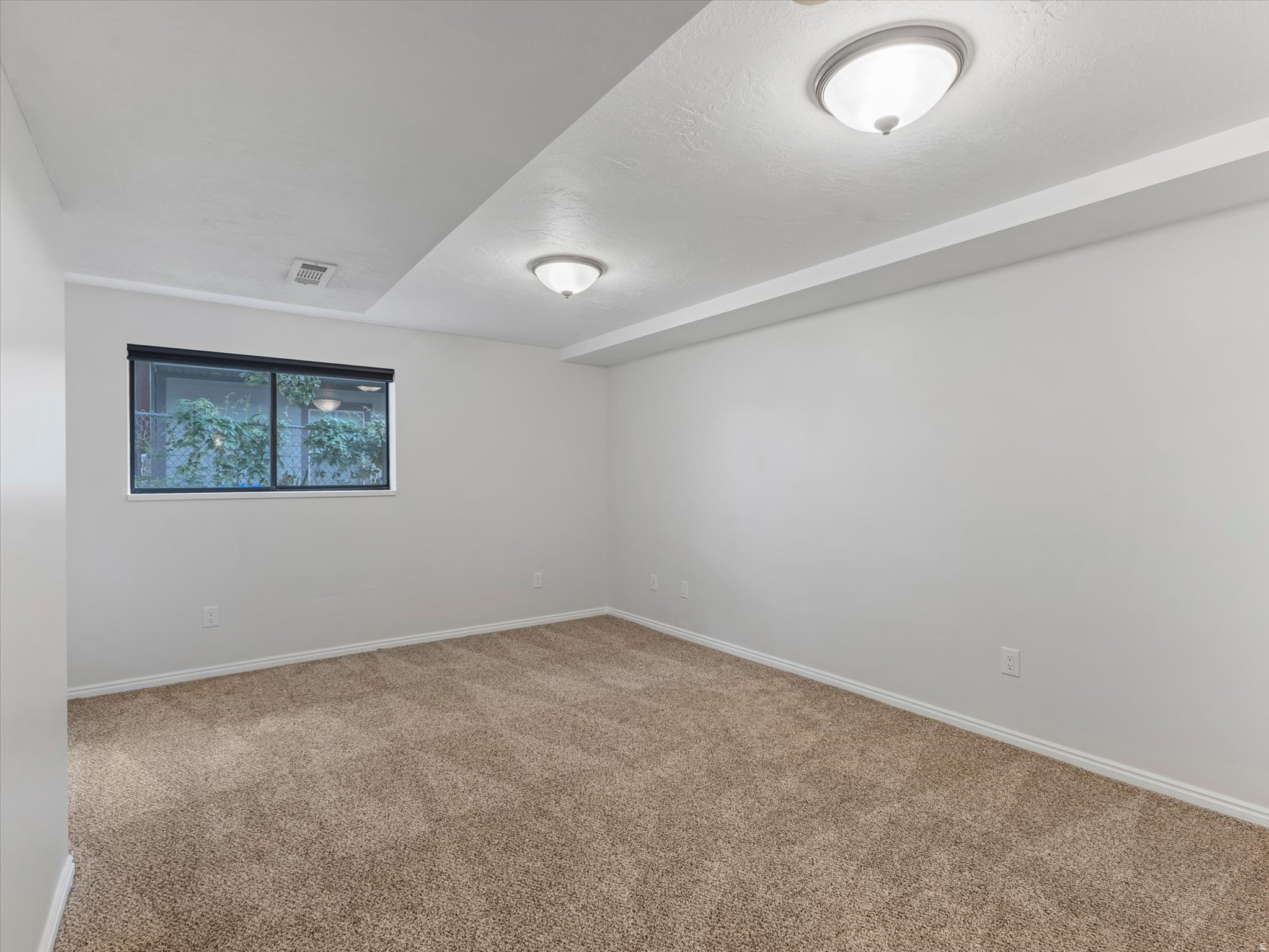 BOUNTIFUL TOWNHOUSE - Residential