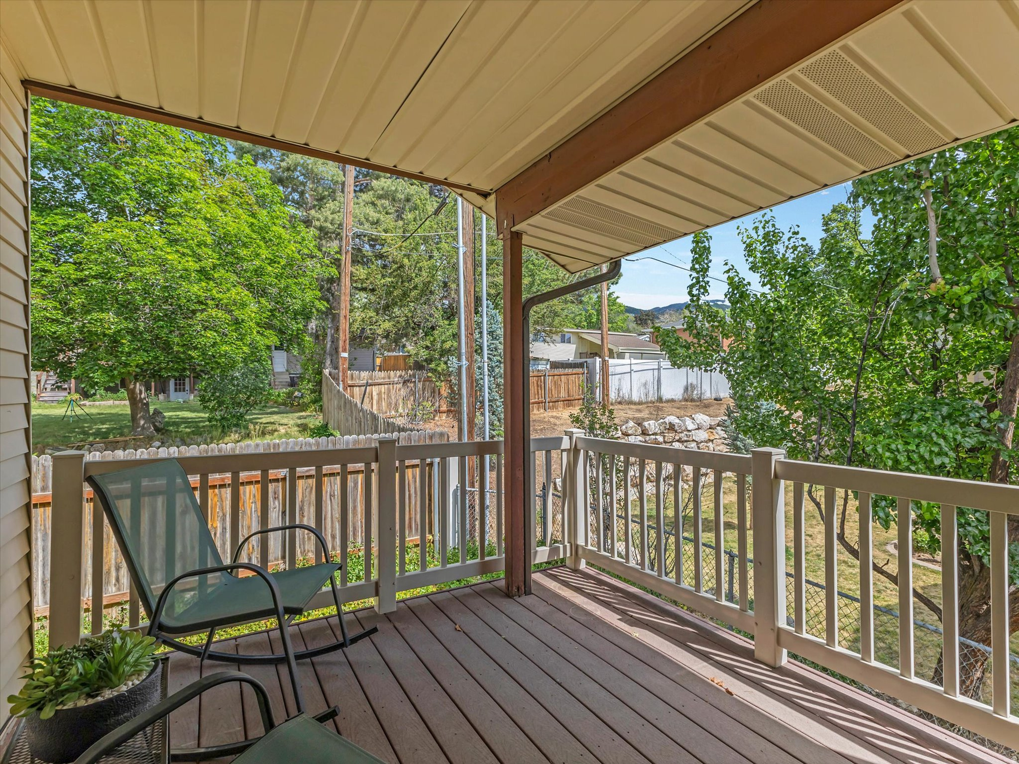 BOUNTIFUL TOWNHOUSE - Residential