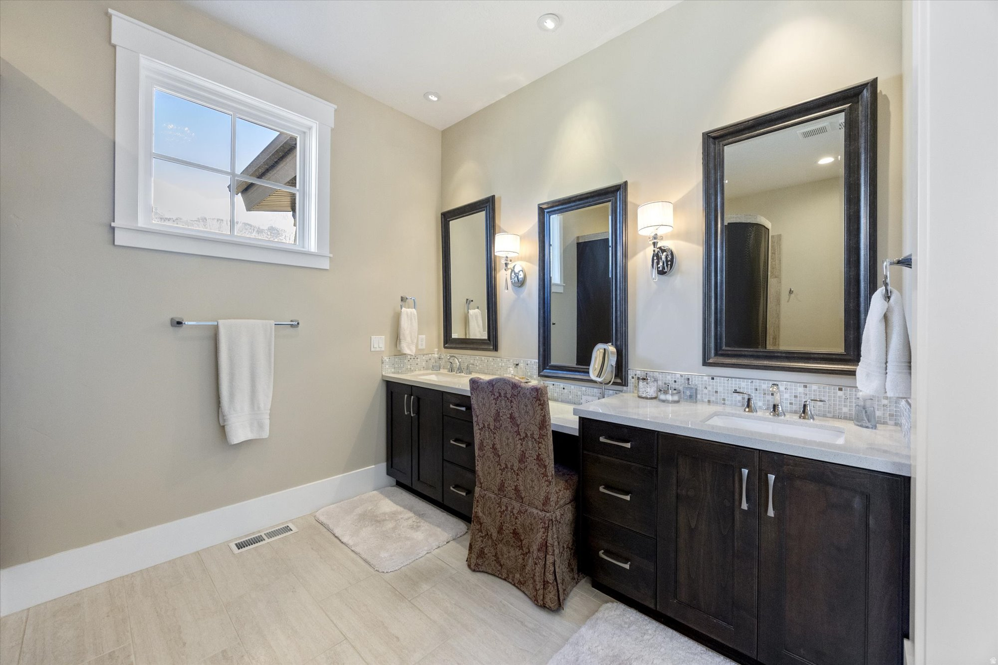 HERITAGE HILLS - Residential