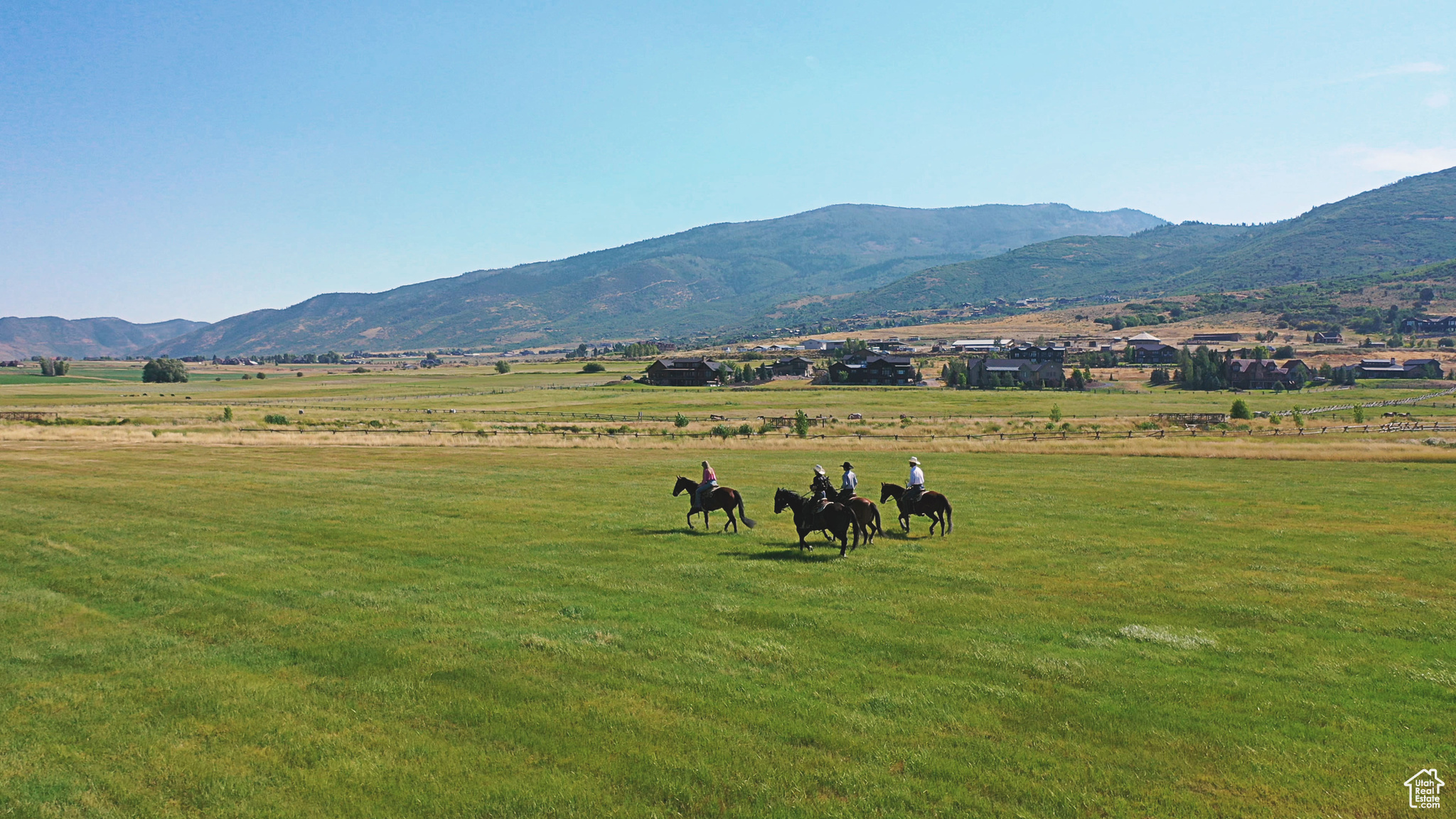 HIGH STAR RANCH - Residential