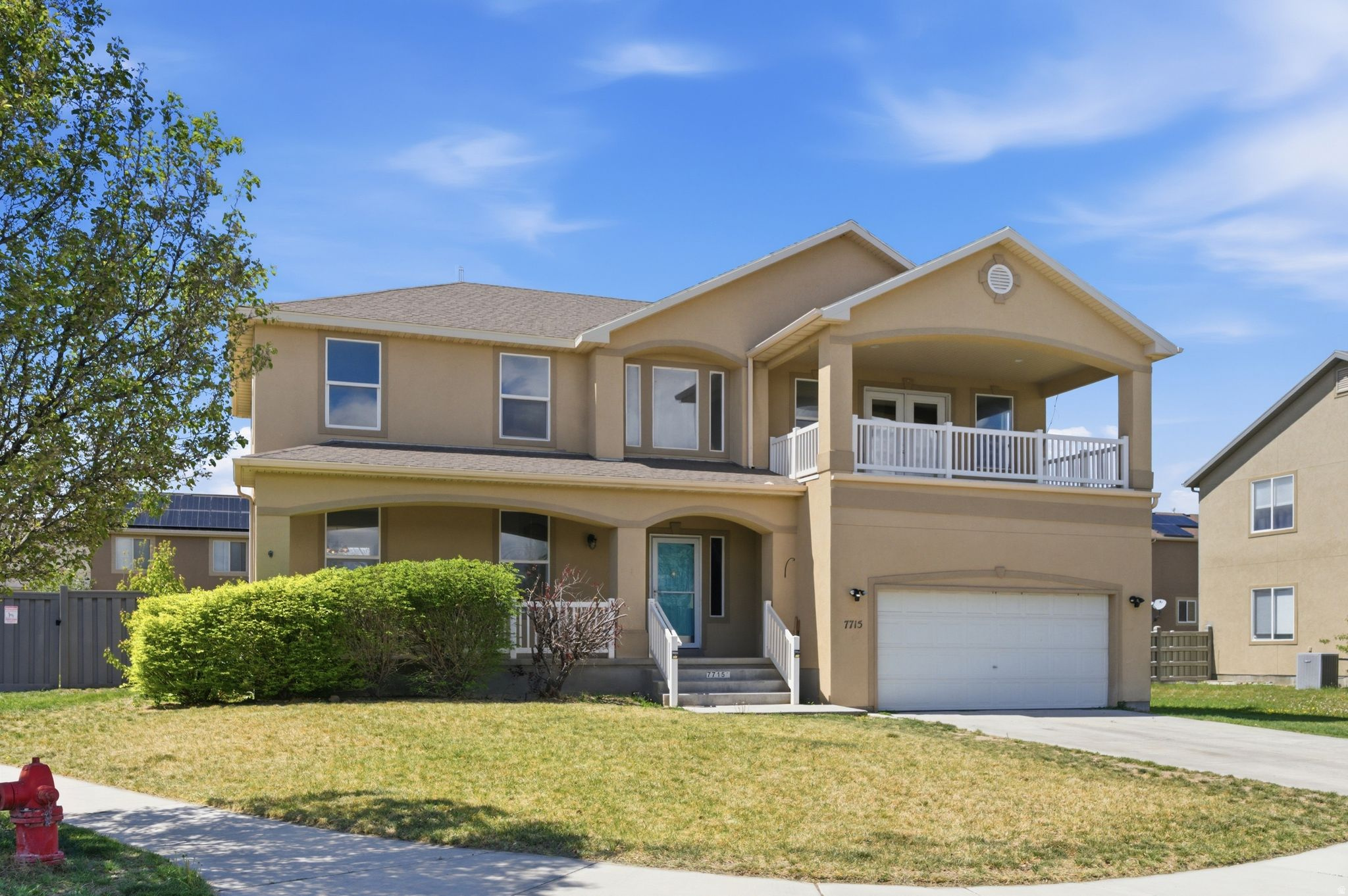 SILVER LAKE - Residential