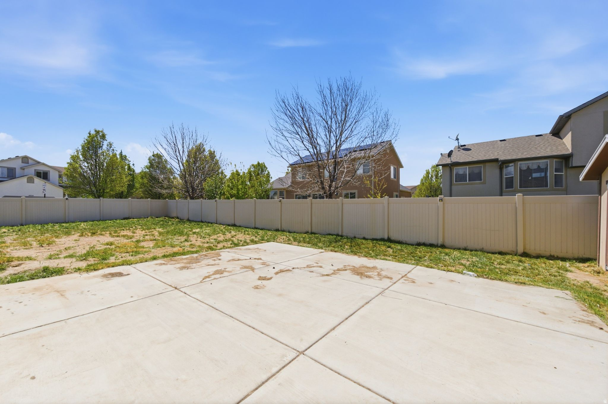 SILVER LAKE - Residential