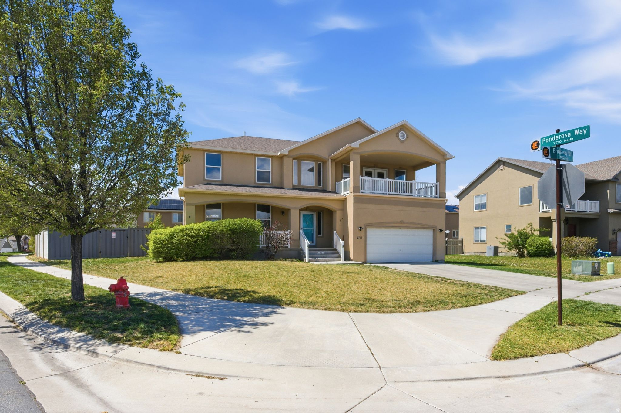 SILVER LAKE - Residential