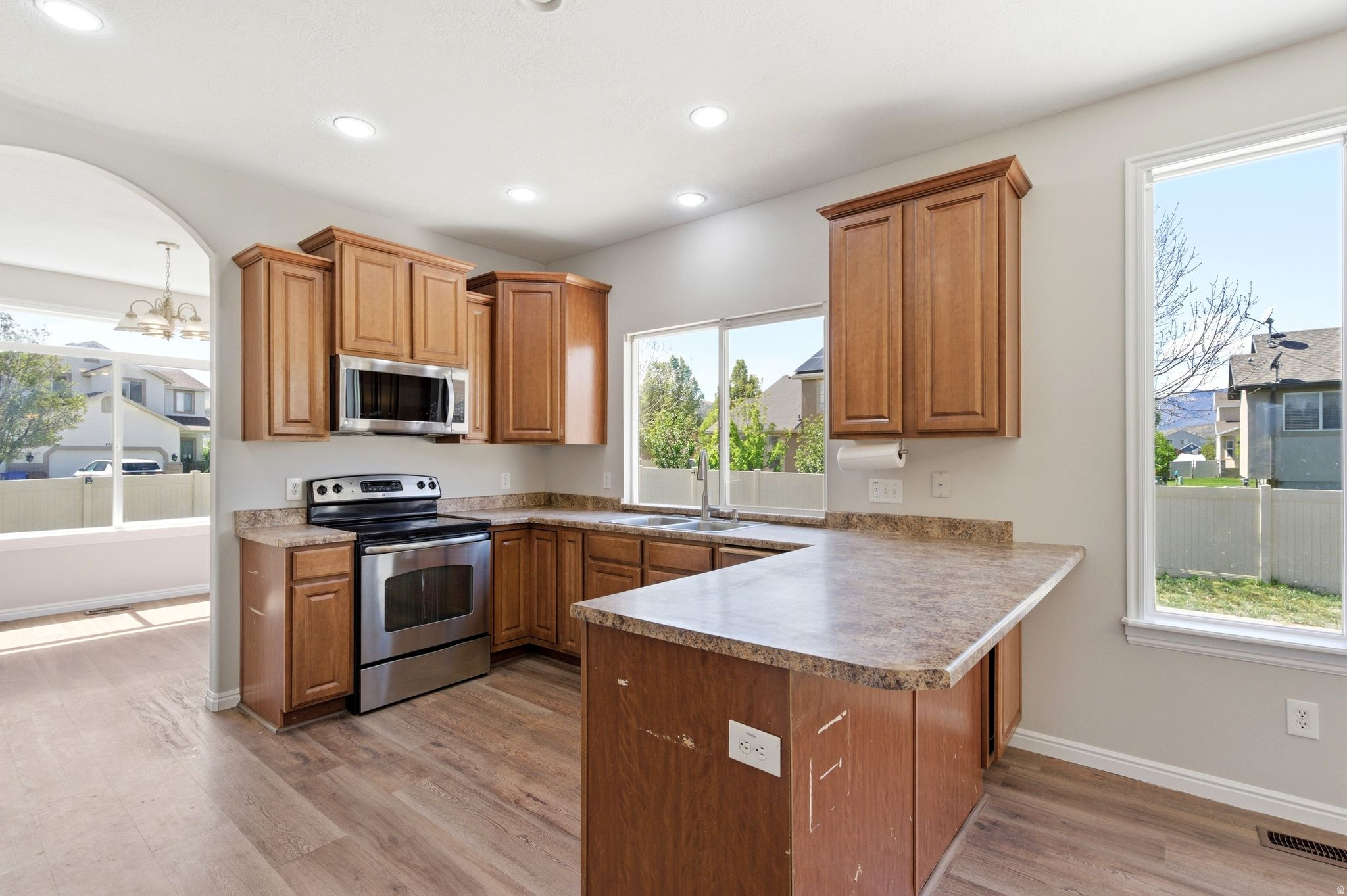 SILVER LAKE - Residential