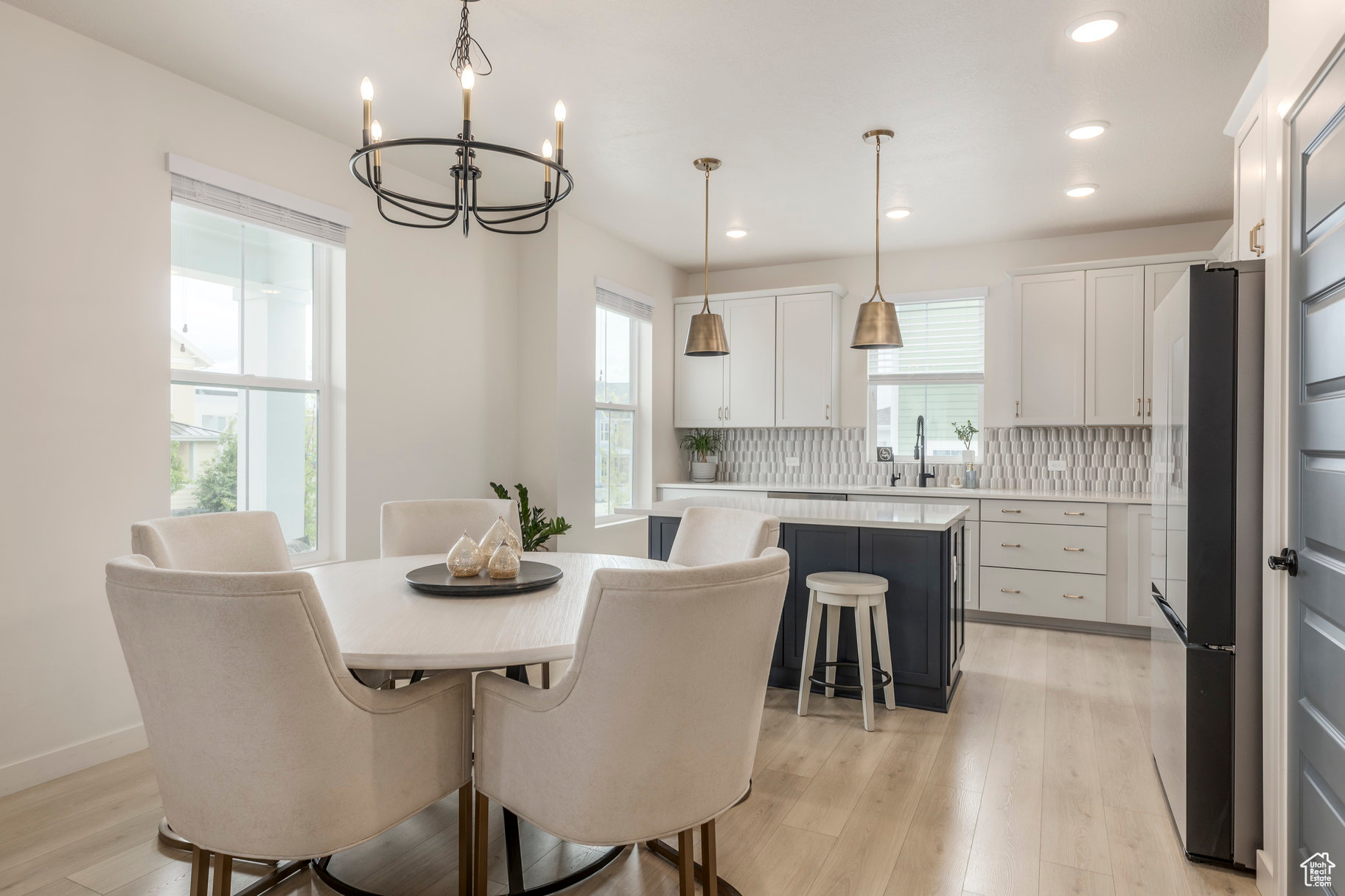 6781 W Meadow Grass Dr, South Jordan, Utah image 6