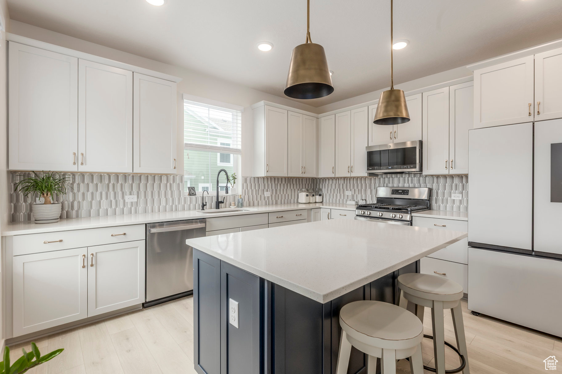 6781 W Meadow Grass Dr, South Jordan, Utah image 5